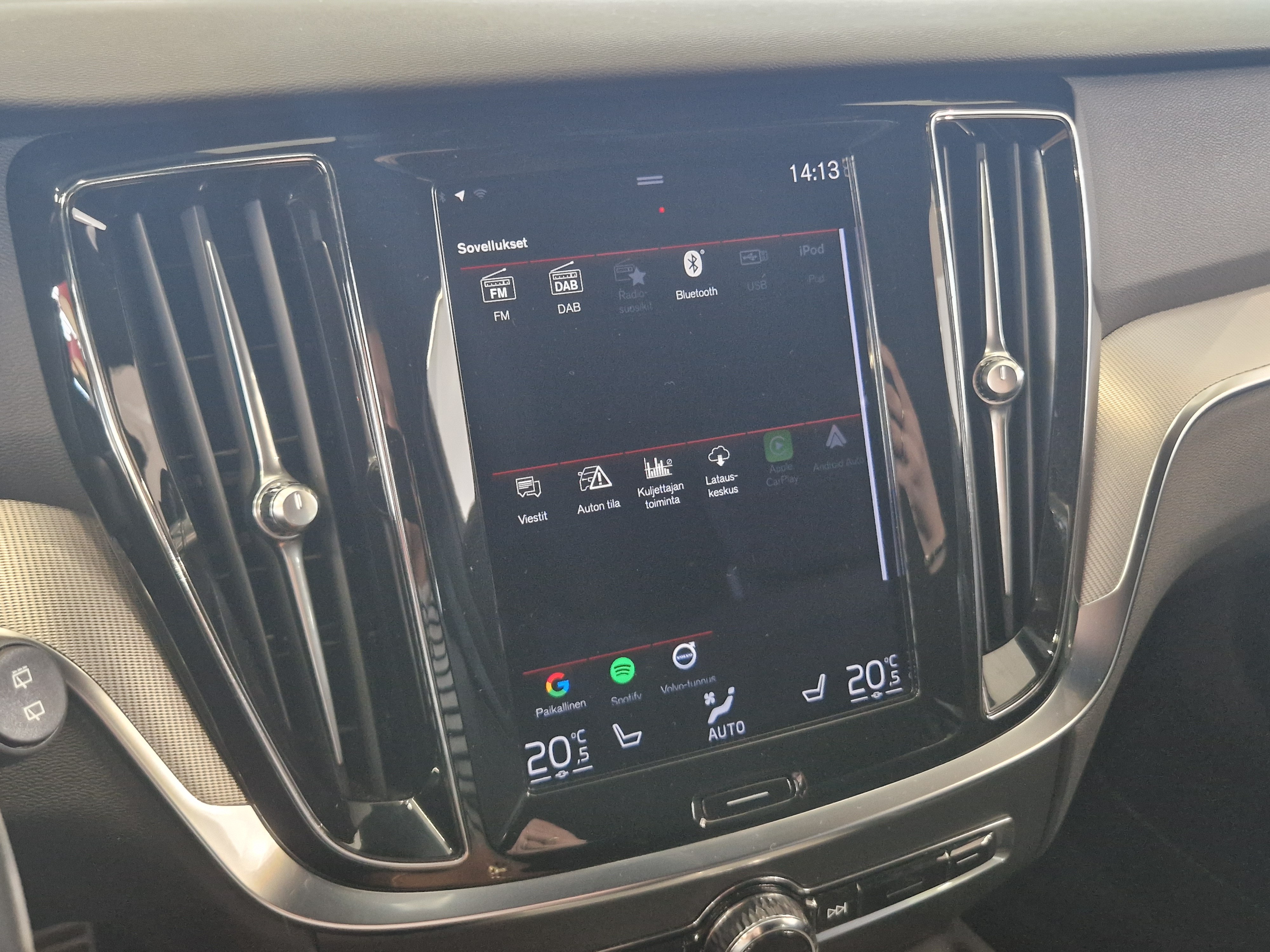VOLVO V60 2021