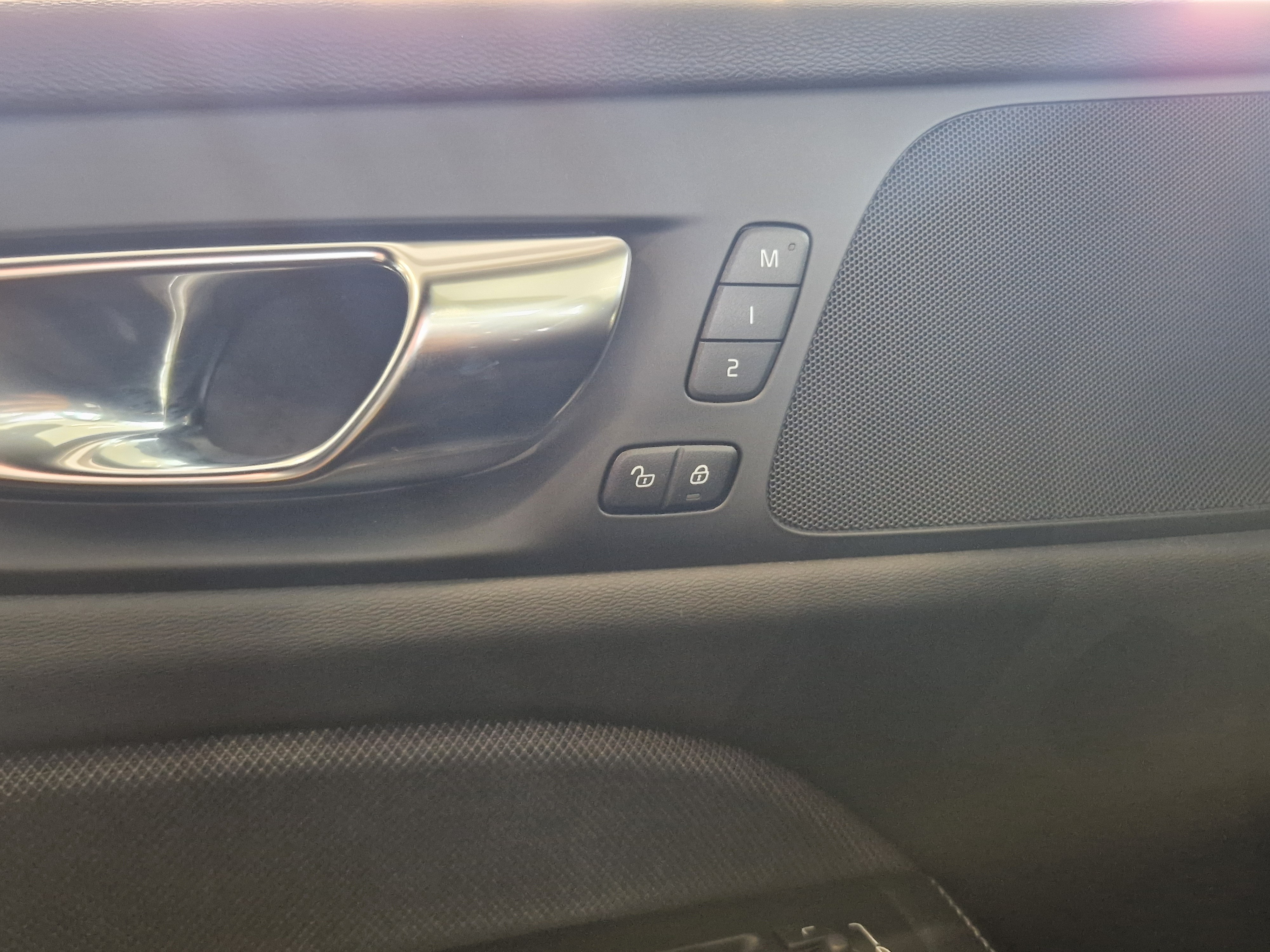 VOLVO V60 2021