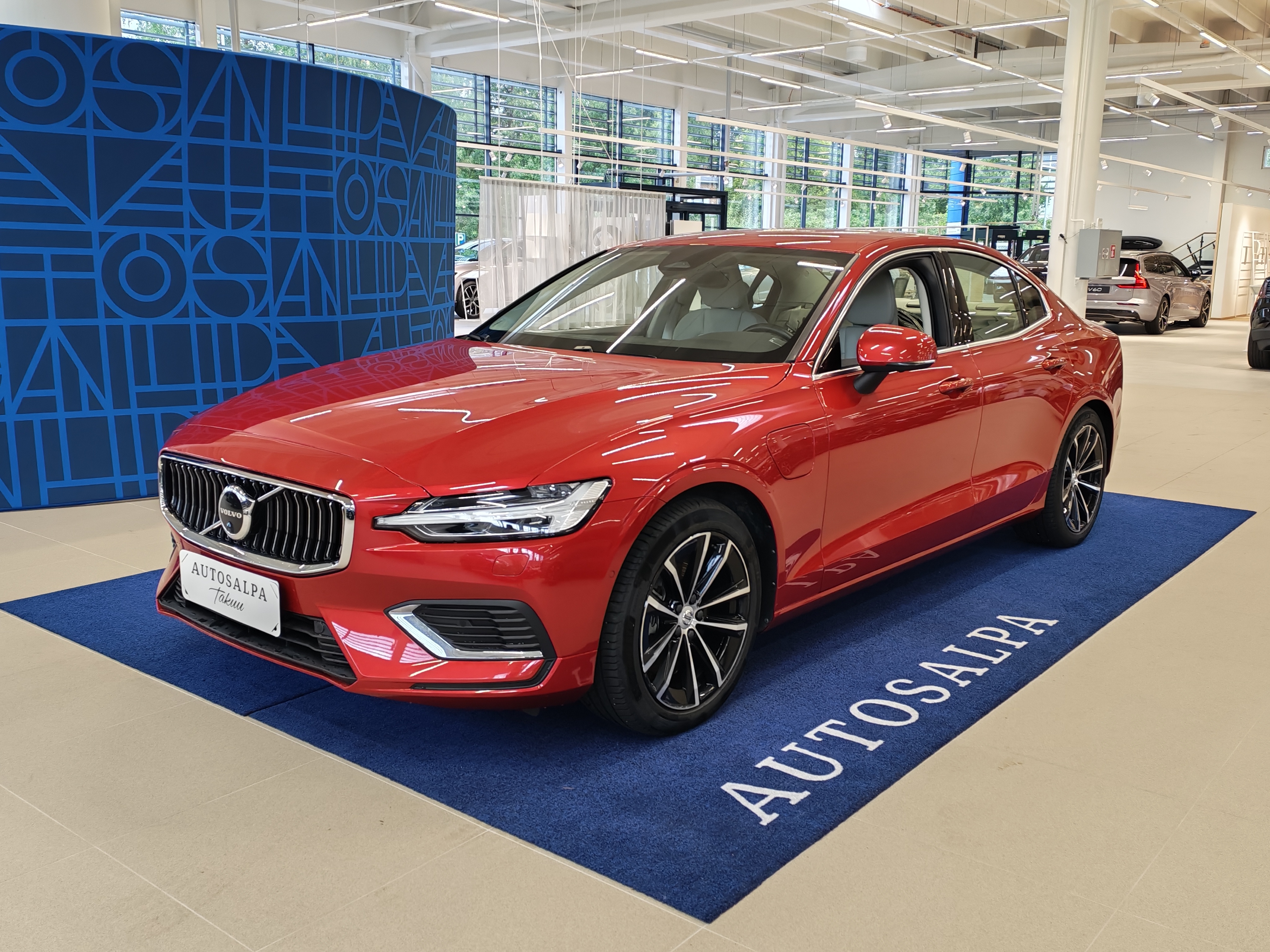 VOLVO S60 2023