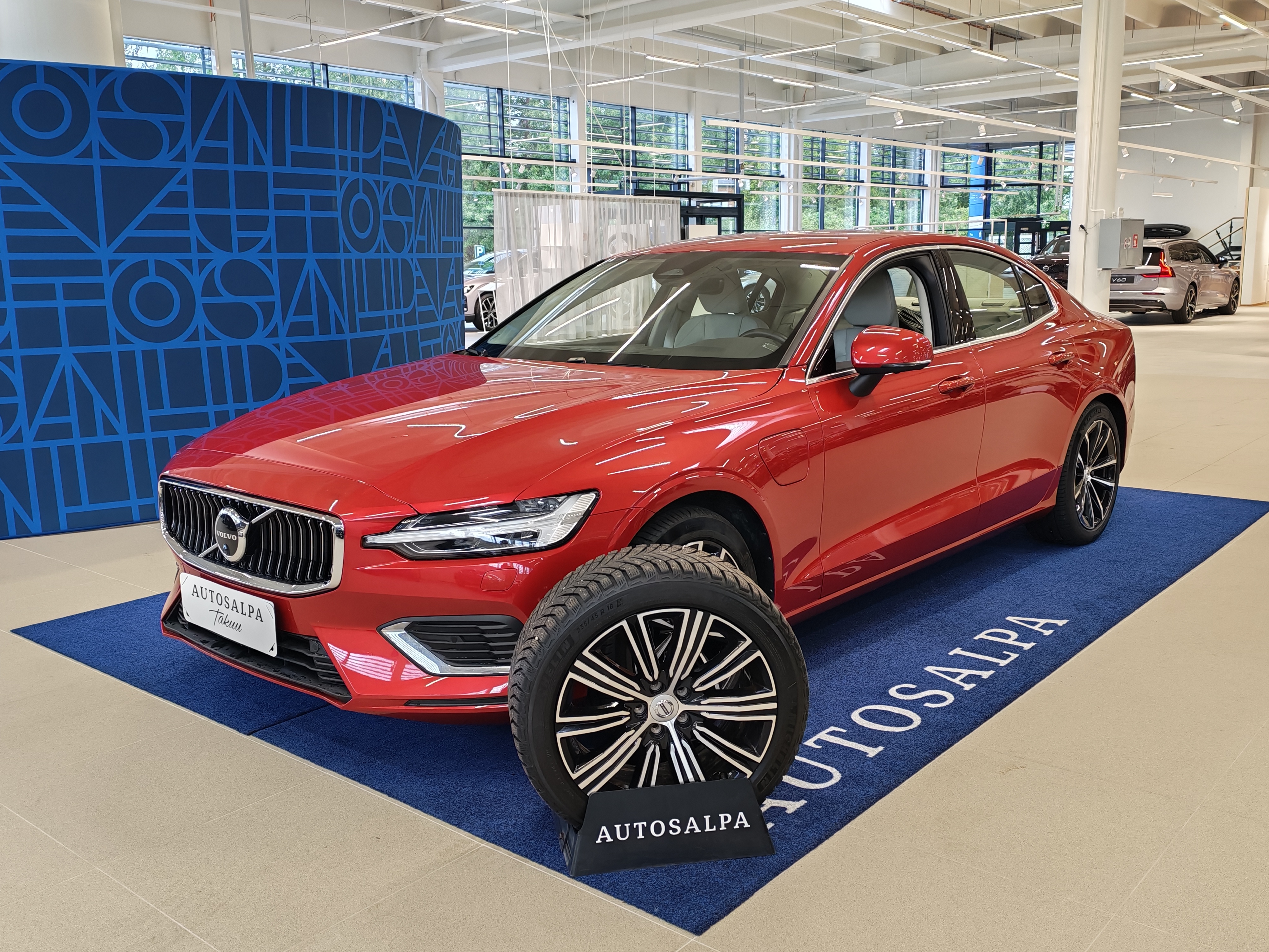 VOLVO S60 2023