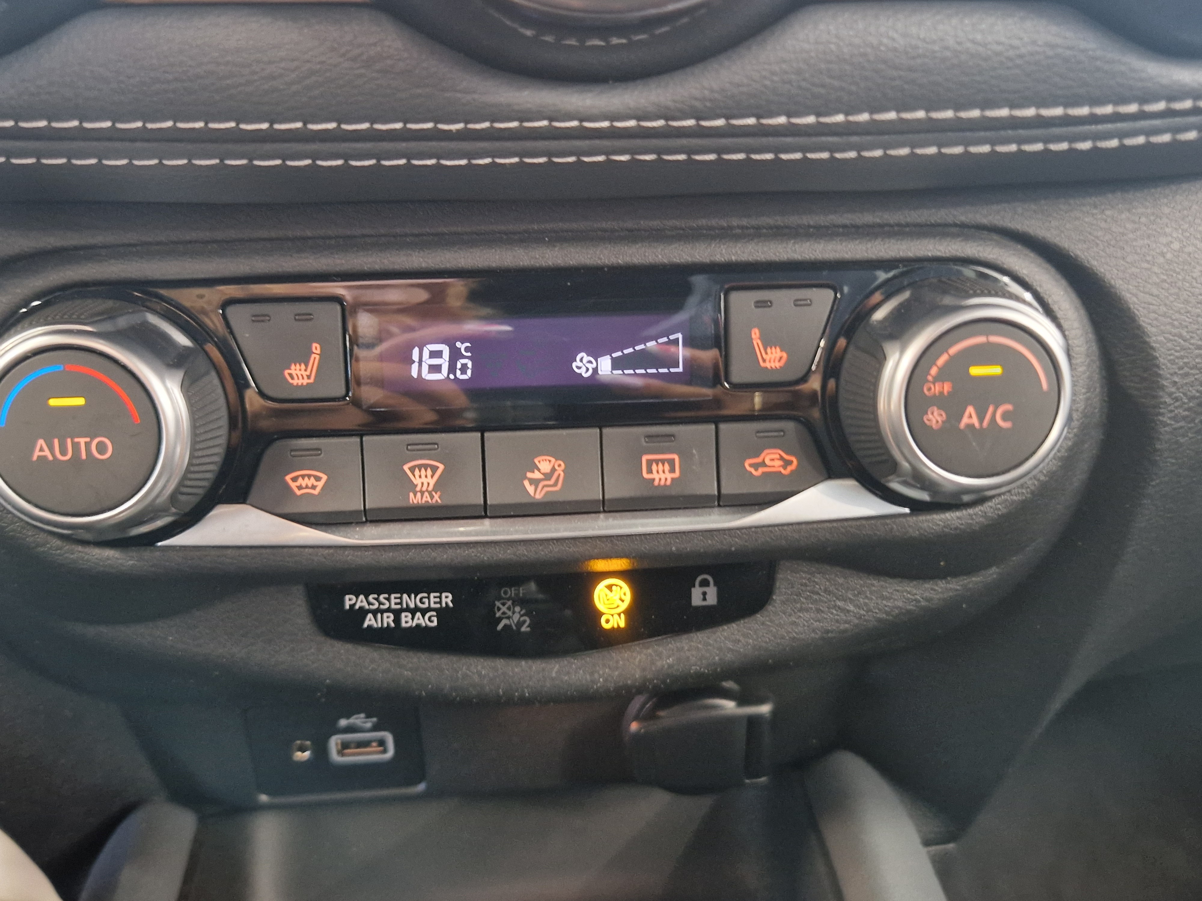 NISSAN Juke 2020