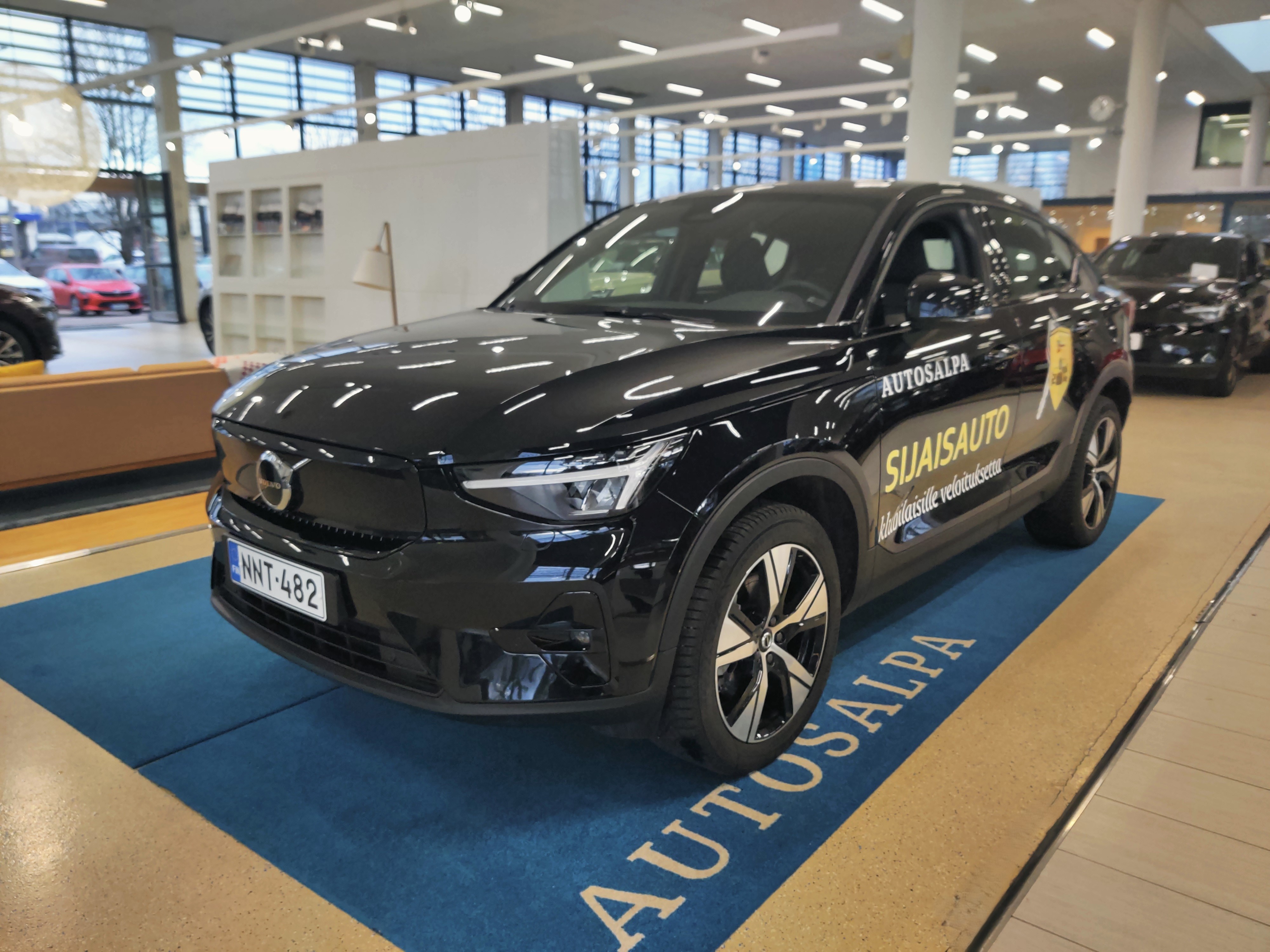 VOLVO C40 2024