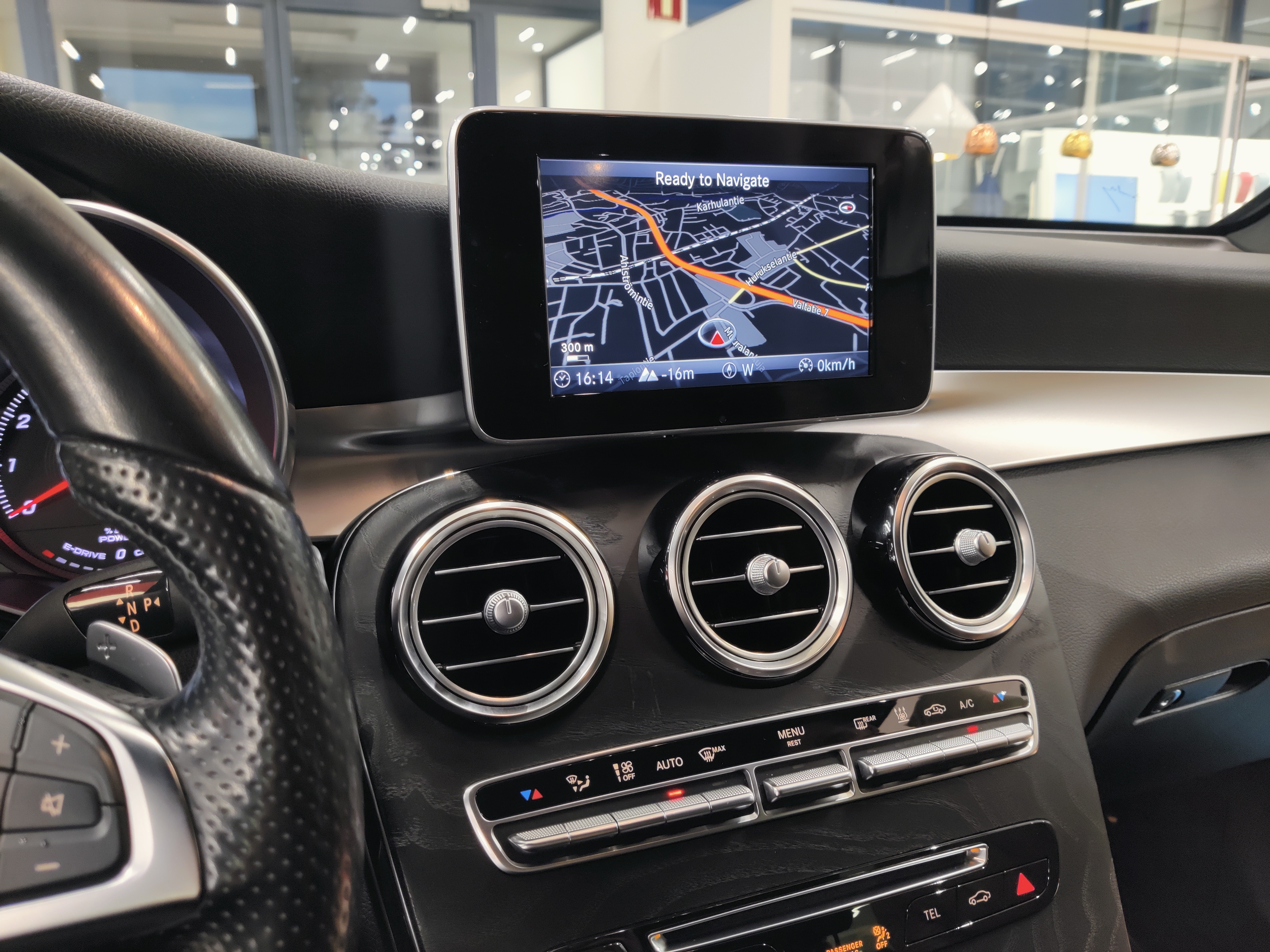 MERCEDES-BENZ GLC 2017