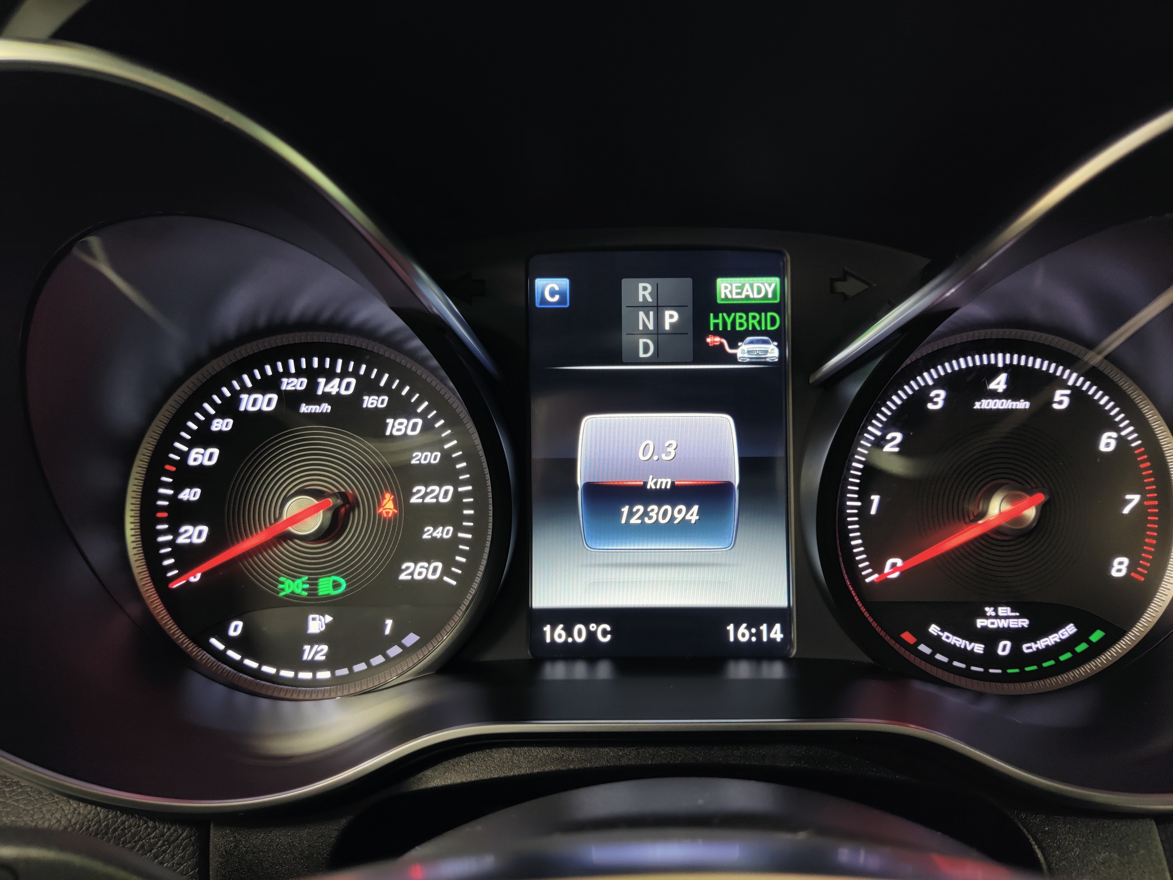 MERCEDES-BENZ GLC 2017