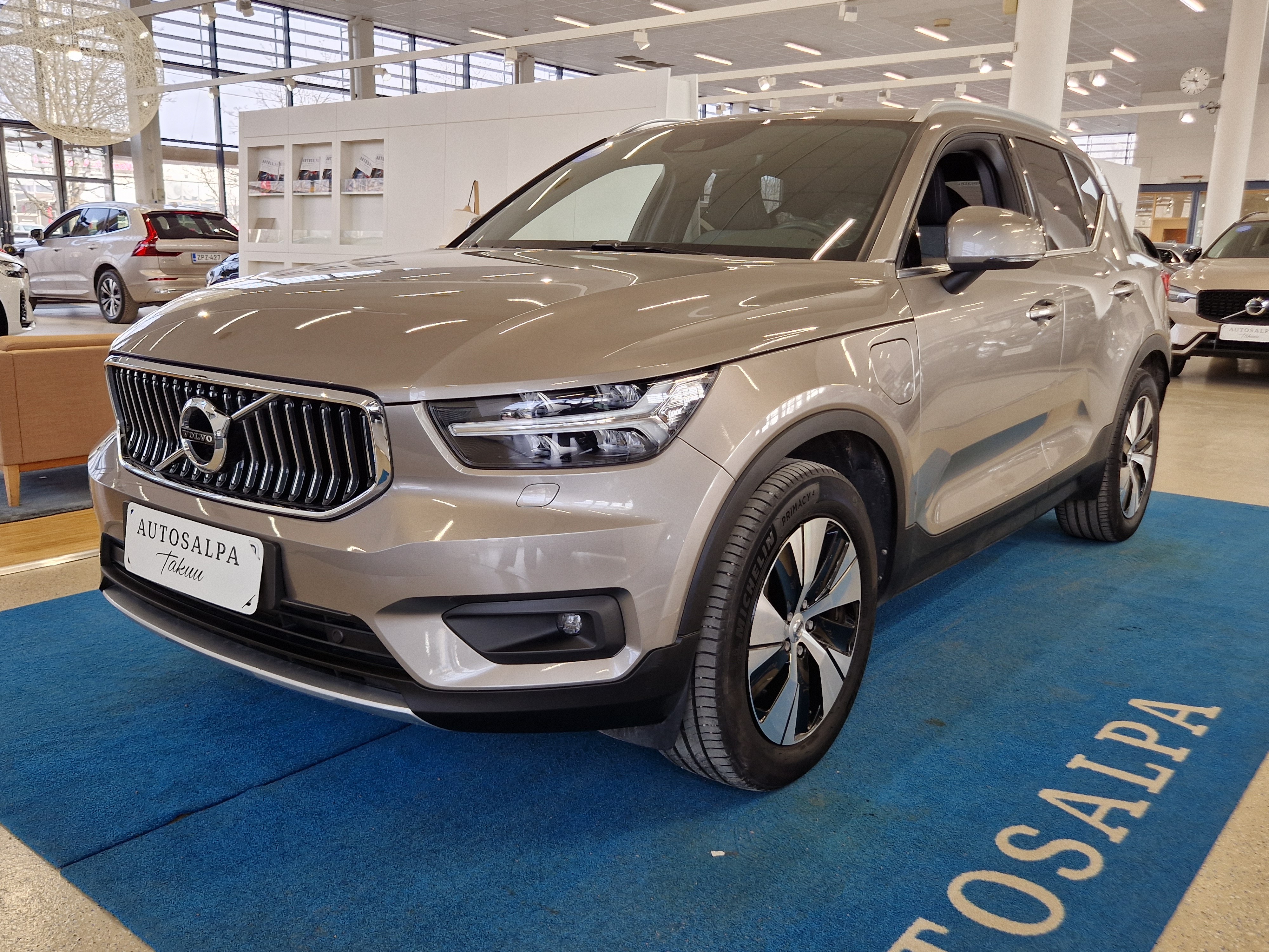 VOLVO XC40 2021