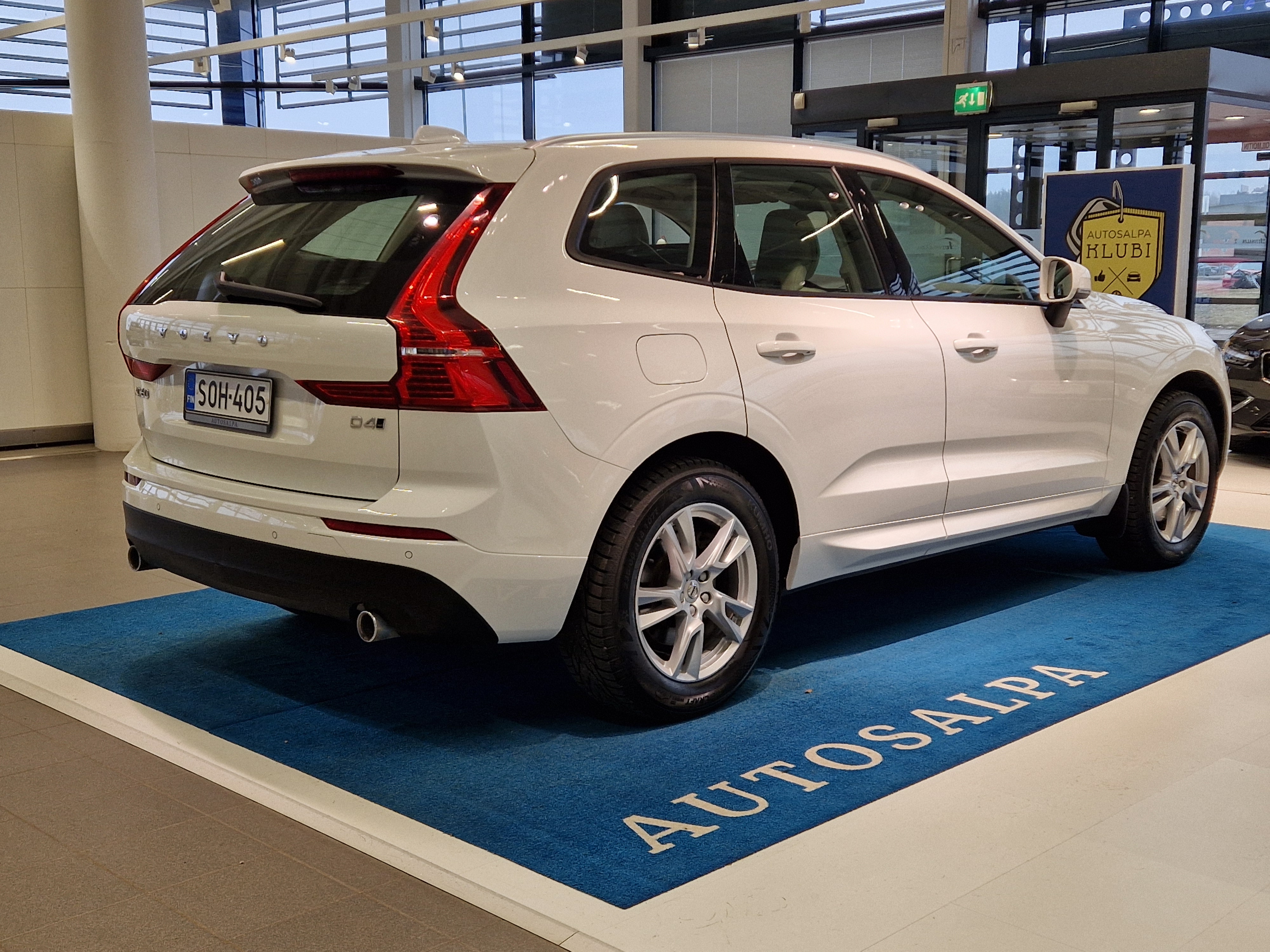 VOLVO XC60 2019