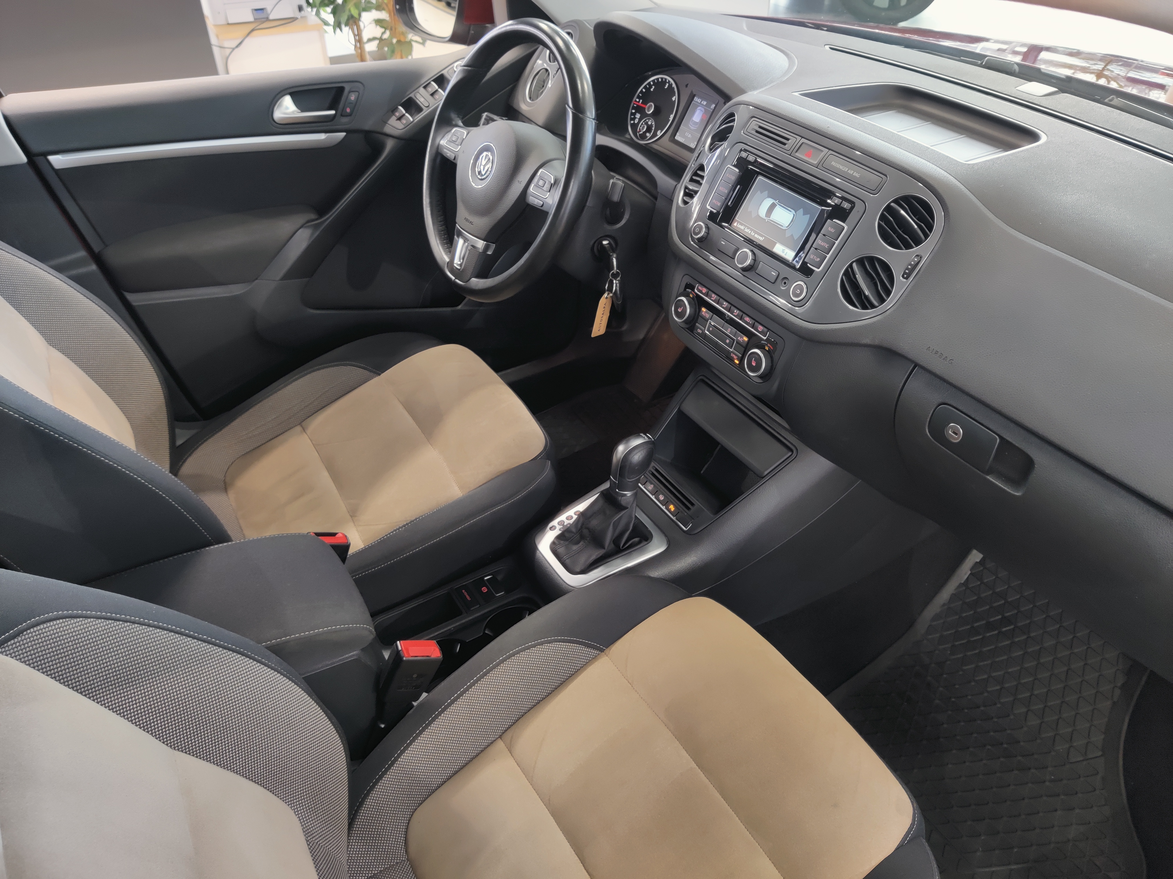 VOLKSWAGEN Tiguan 2015