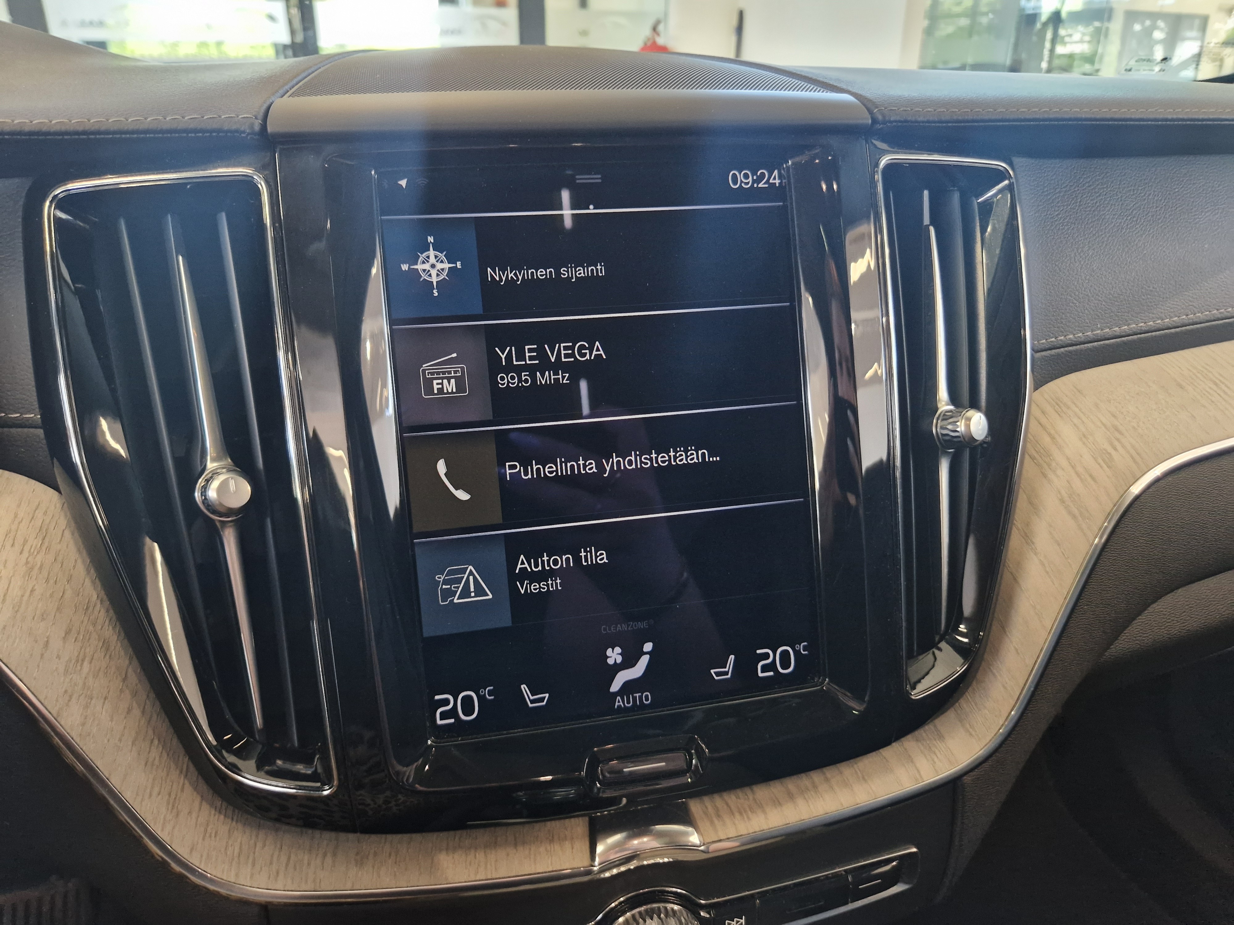 VOLVO XC60 2021