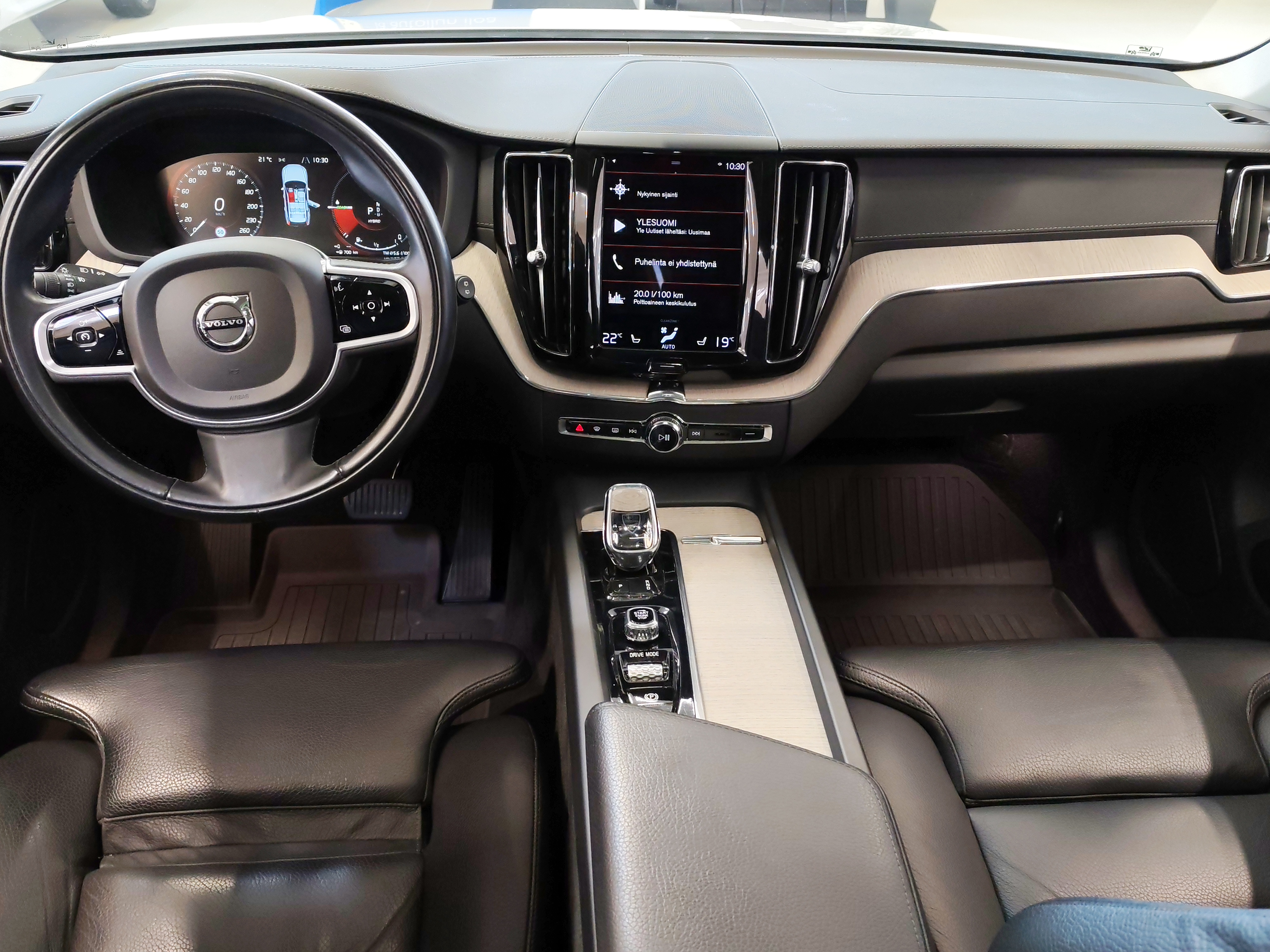 VOLVO XC60 2021