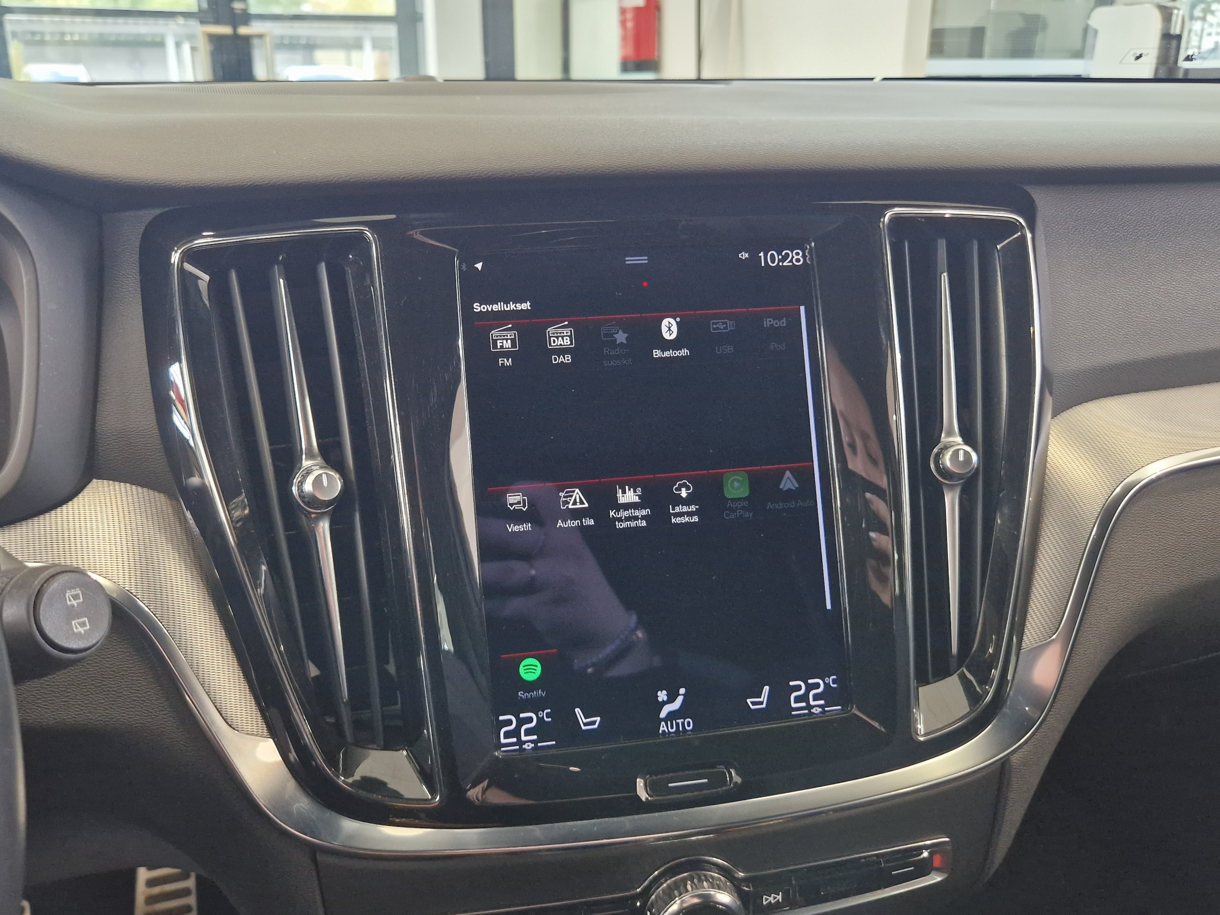 VOLVO V60 2022