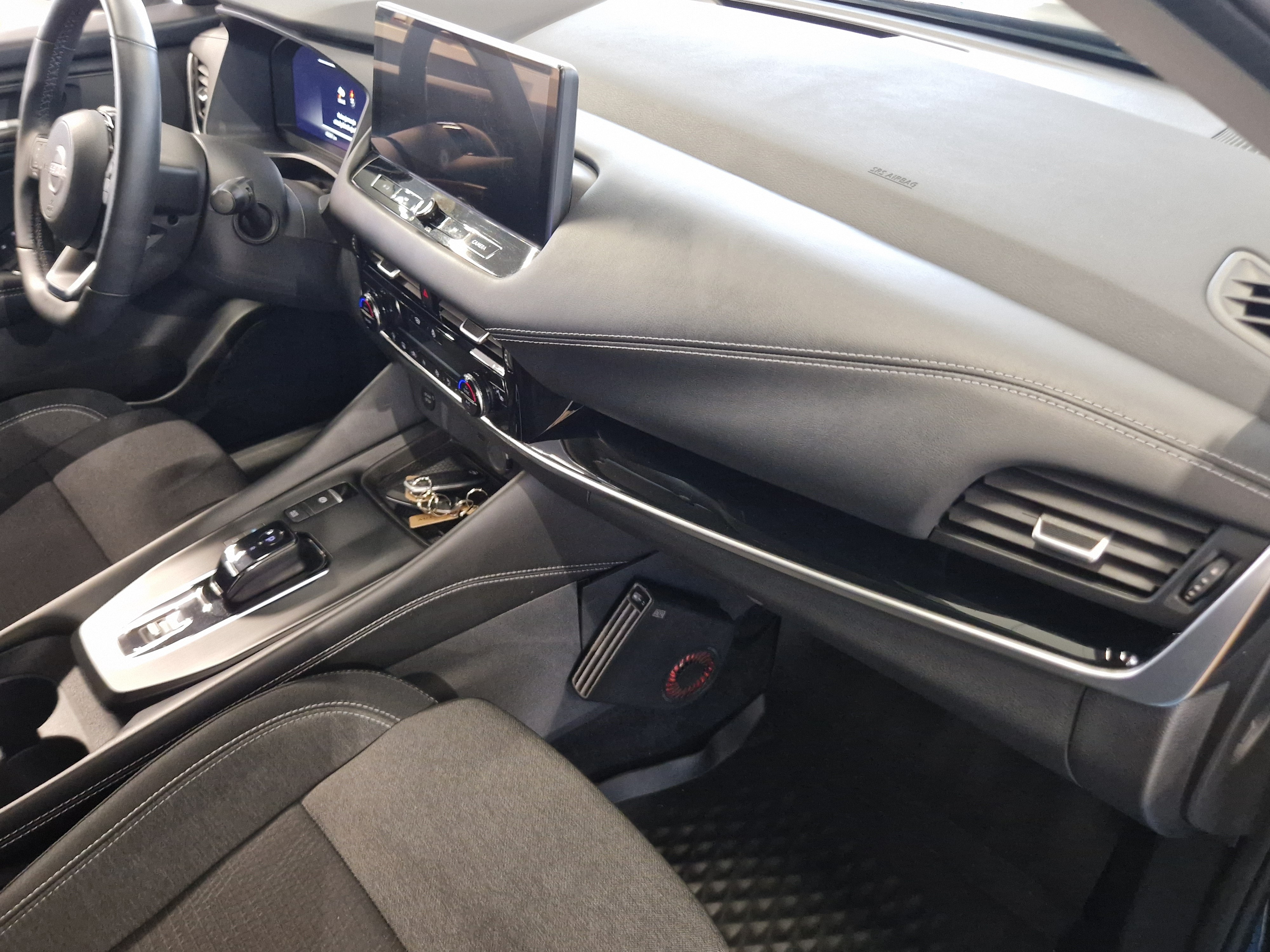 NISSAN Qashqai 2024