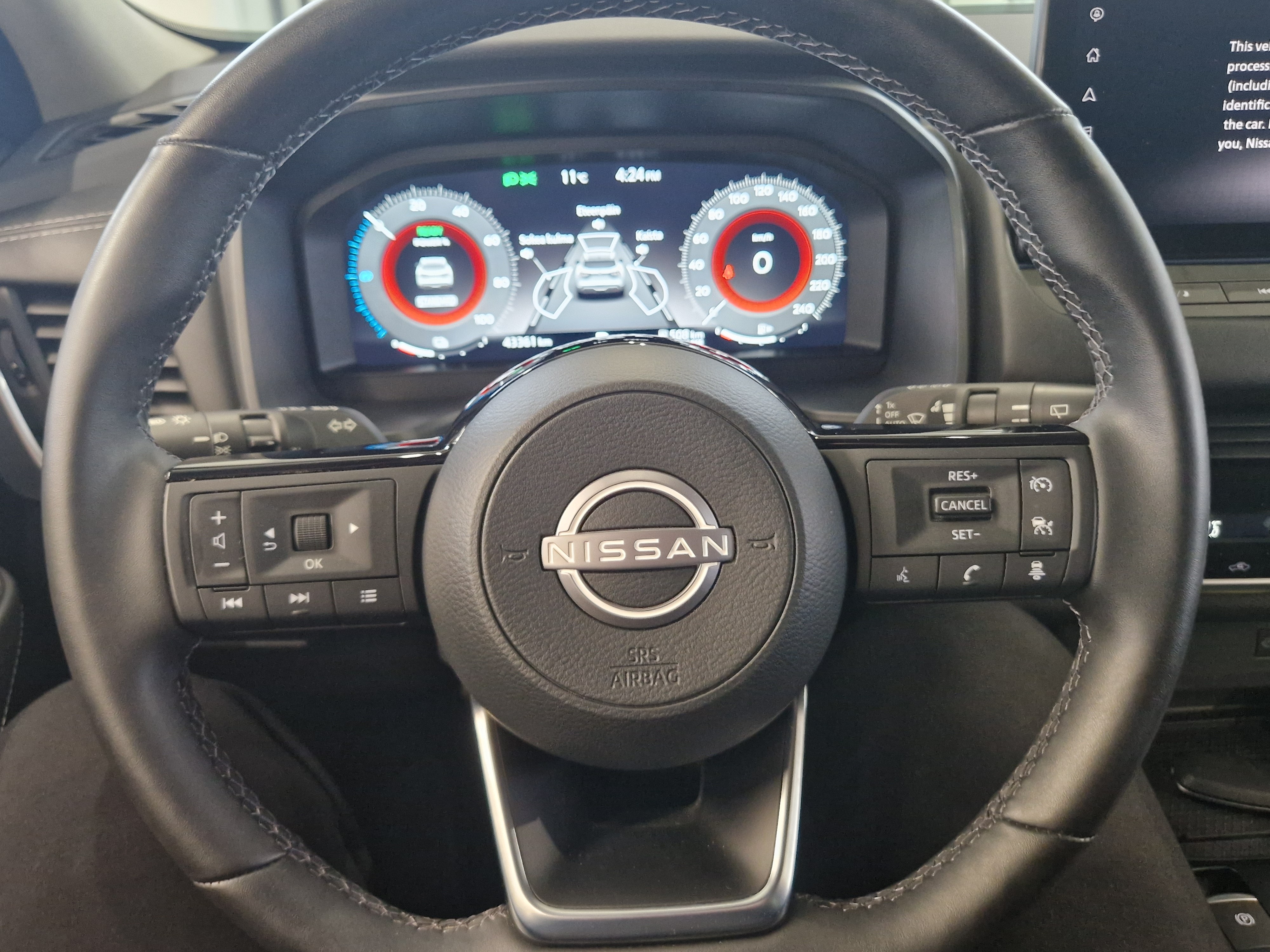 NISSAN Qashqai 2024
