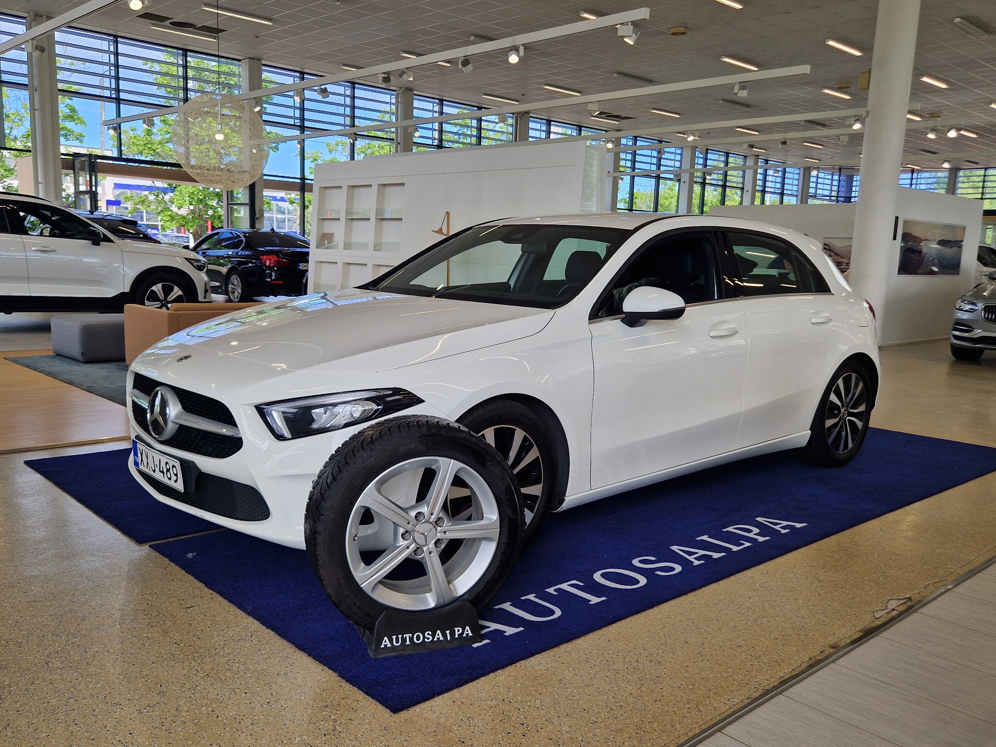 MERCEDES-BENZ A 2021