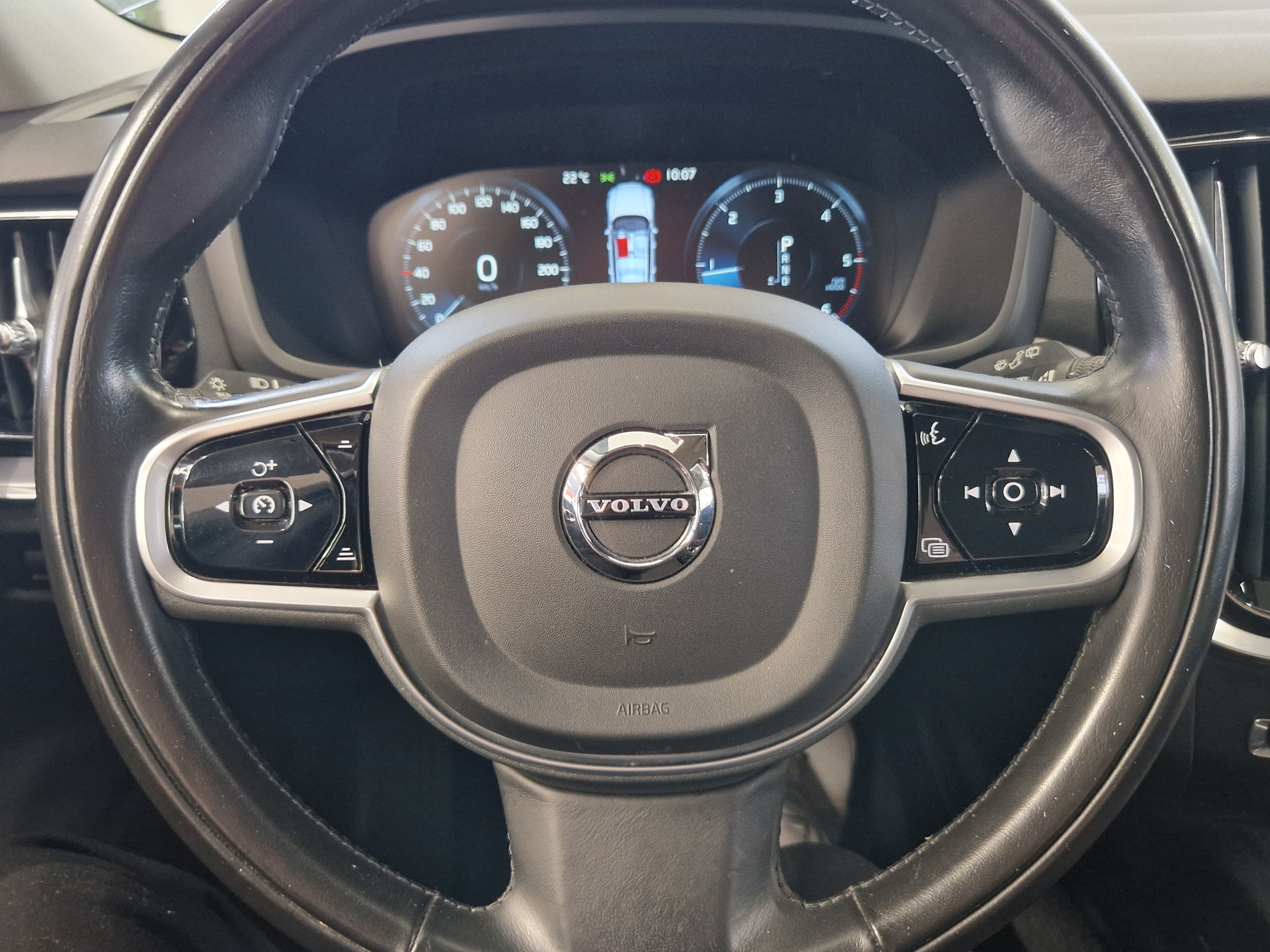 VOLVO V60 2020