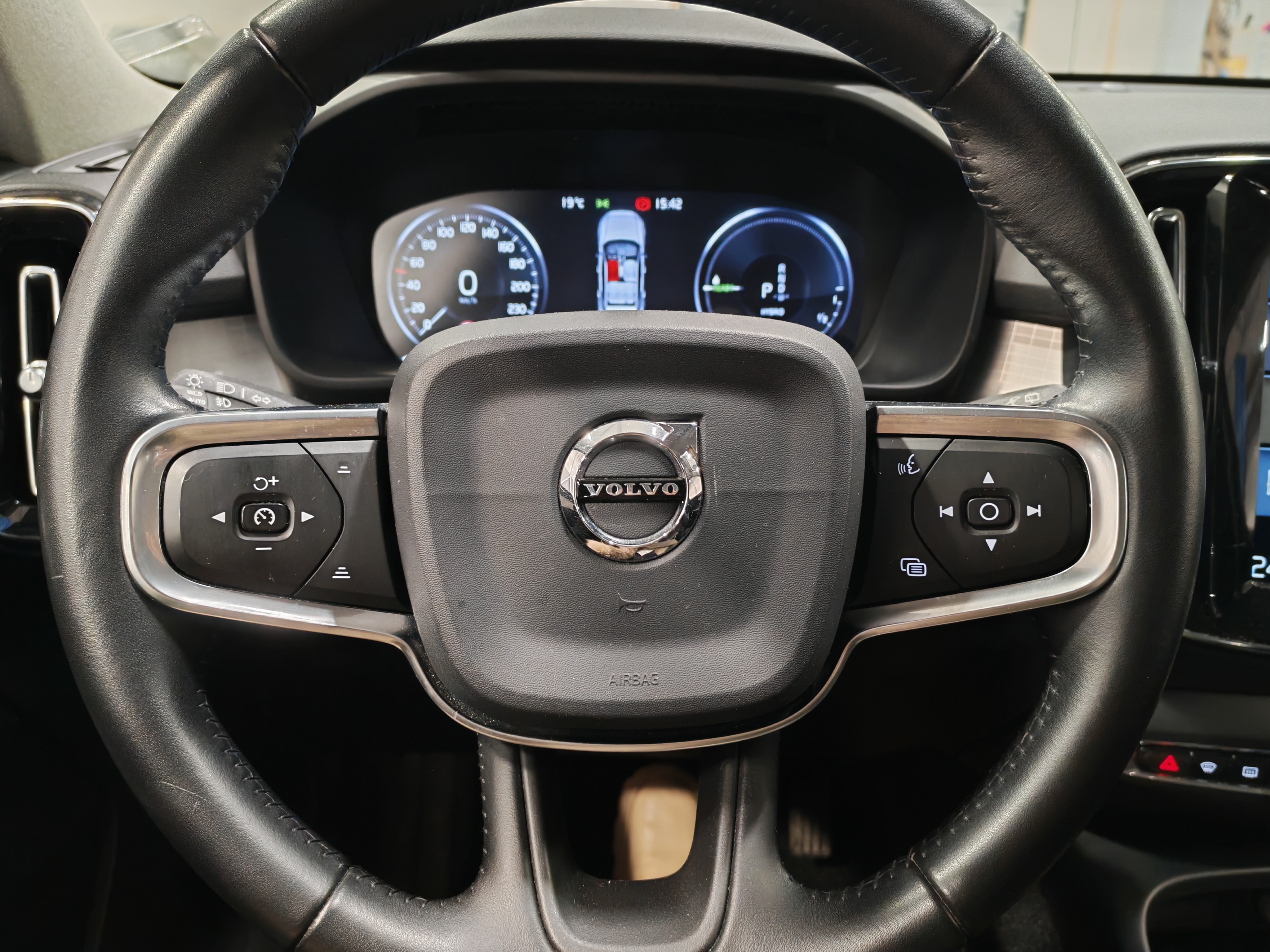 VOLVO XC40 2020