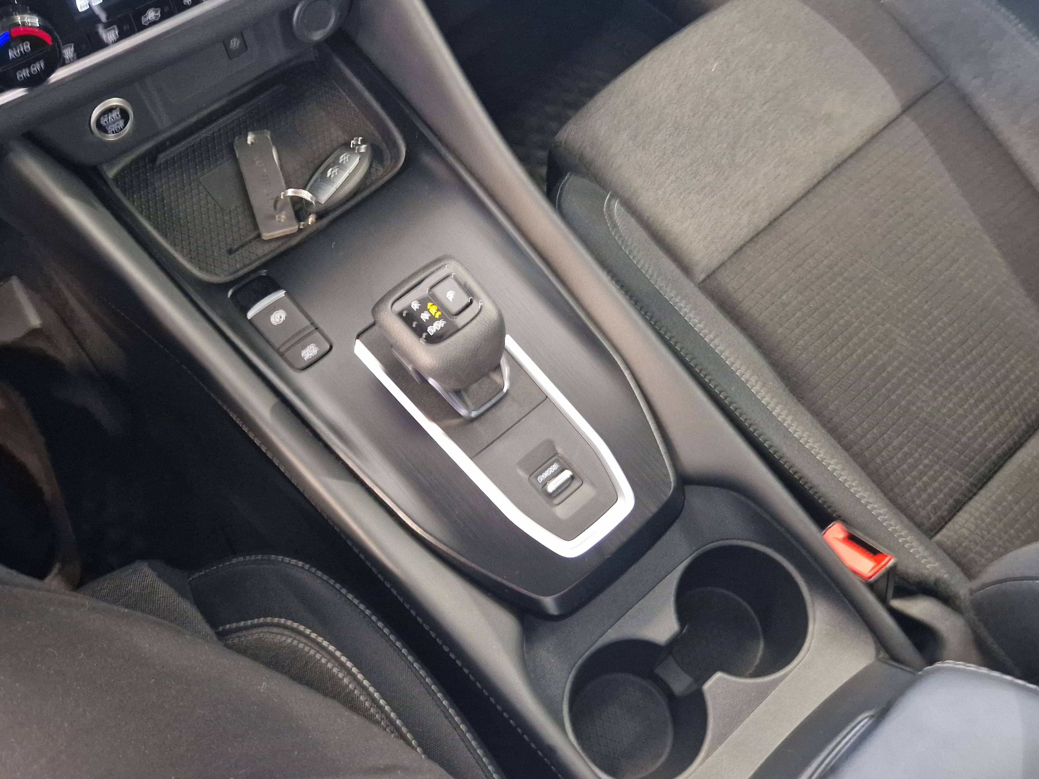 NISSAN Qashqai 2022