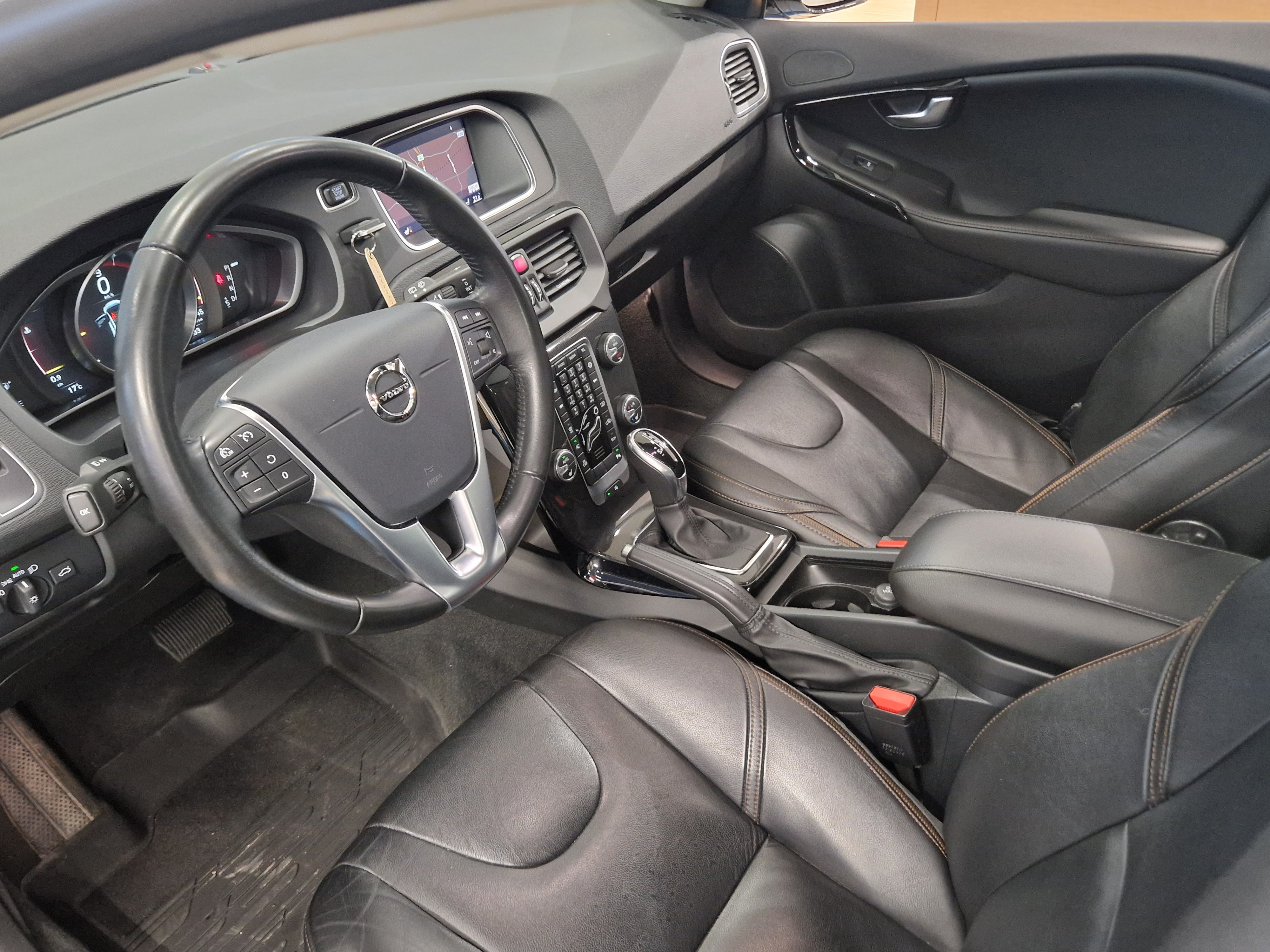VOLVO V40 Cross Country 2019