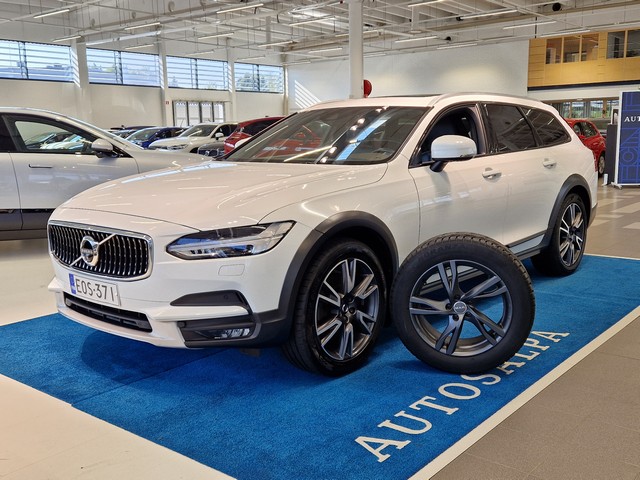 VOLVO V90 Cross Country 2018