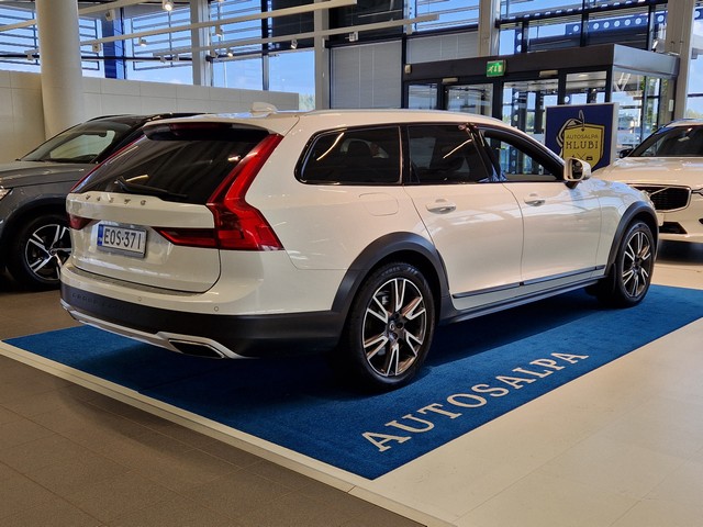 VOLVO V90 Cross Country 2018
