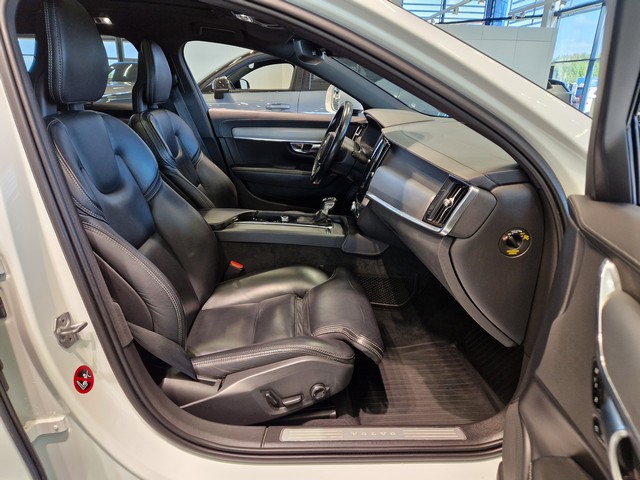 VOLVO V90 Cross Country 2018