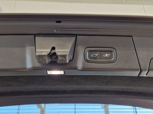 VOLVO V90 Cross Country 2018