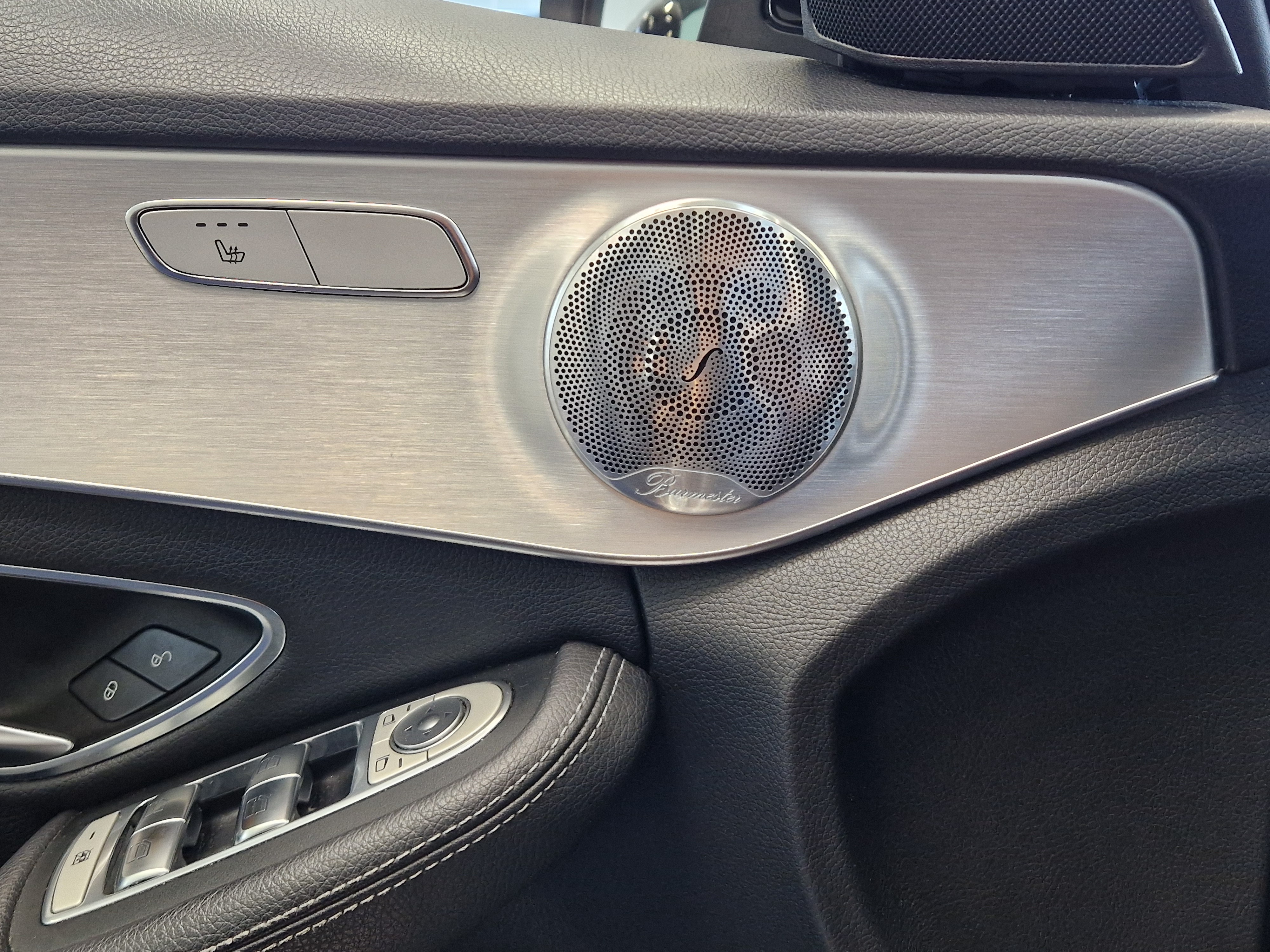 MERCEDES-BENZ C 2016