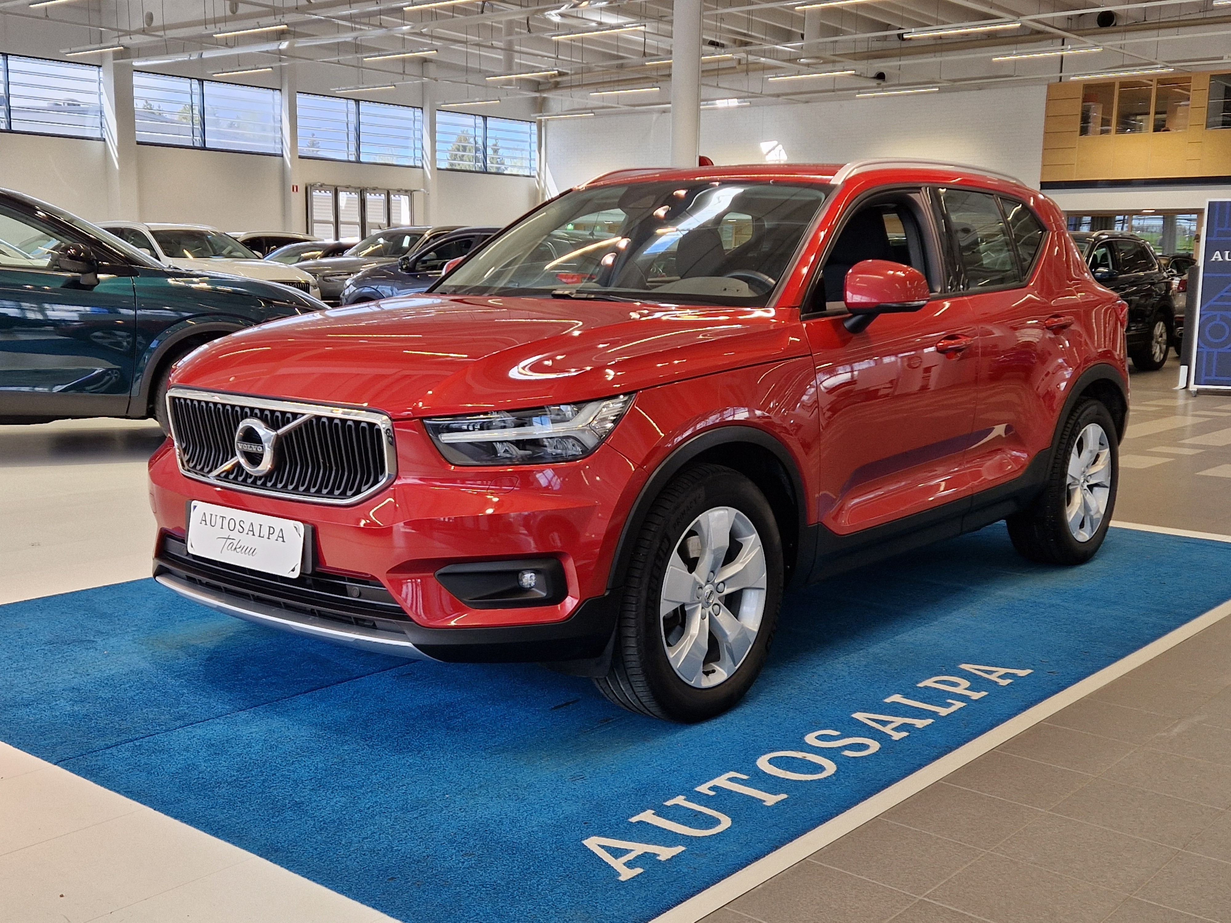 VOLVO XC40 2021
