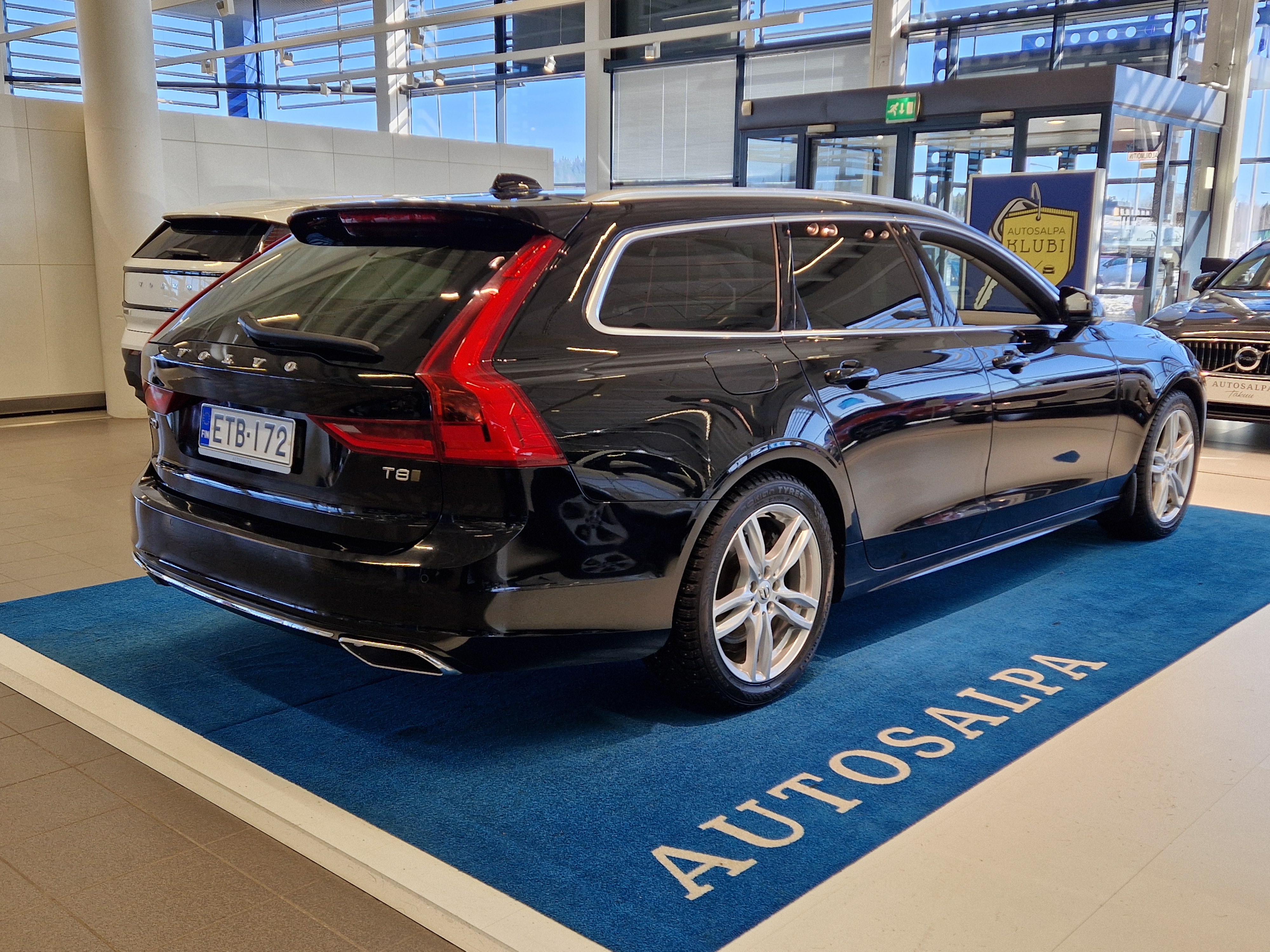 VOLVO V90 2020