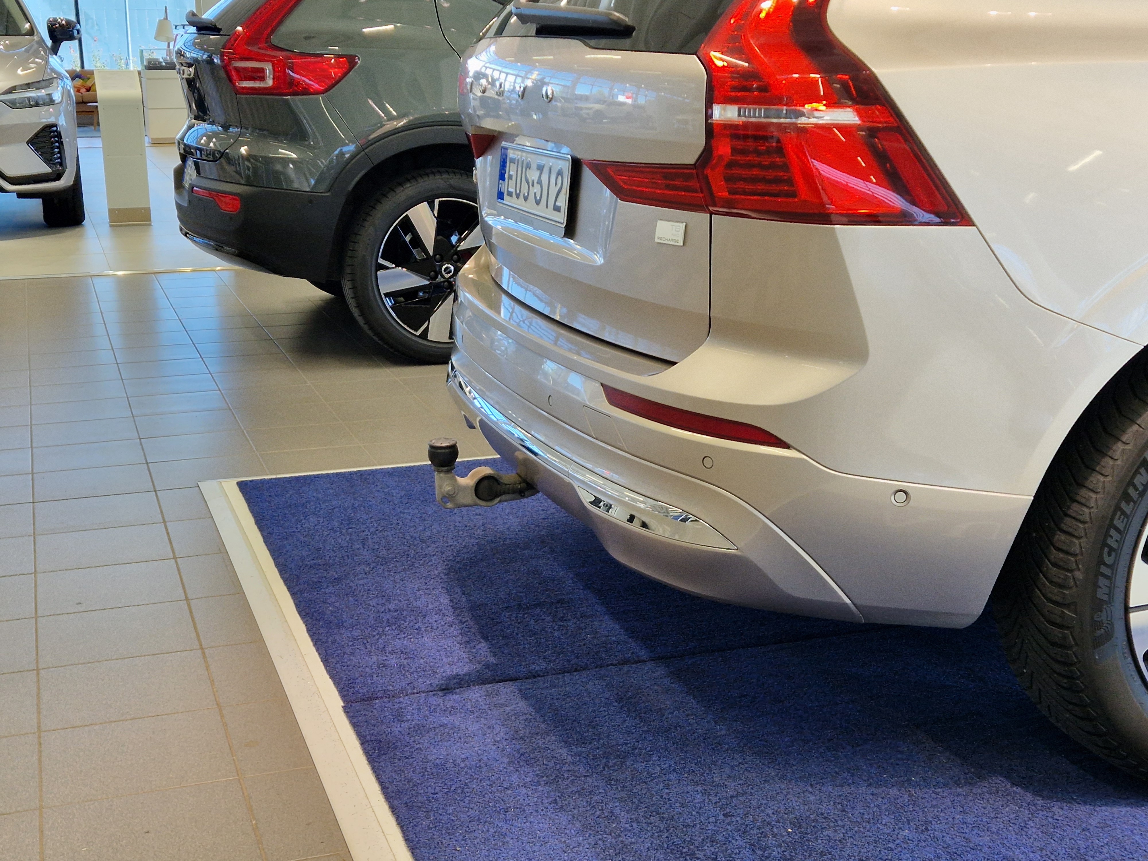 VOLVO XC60 2024