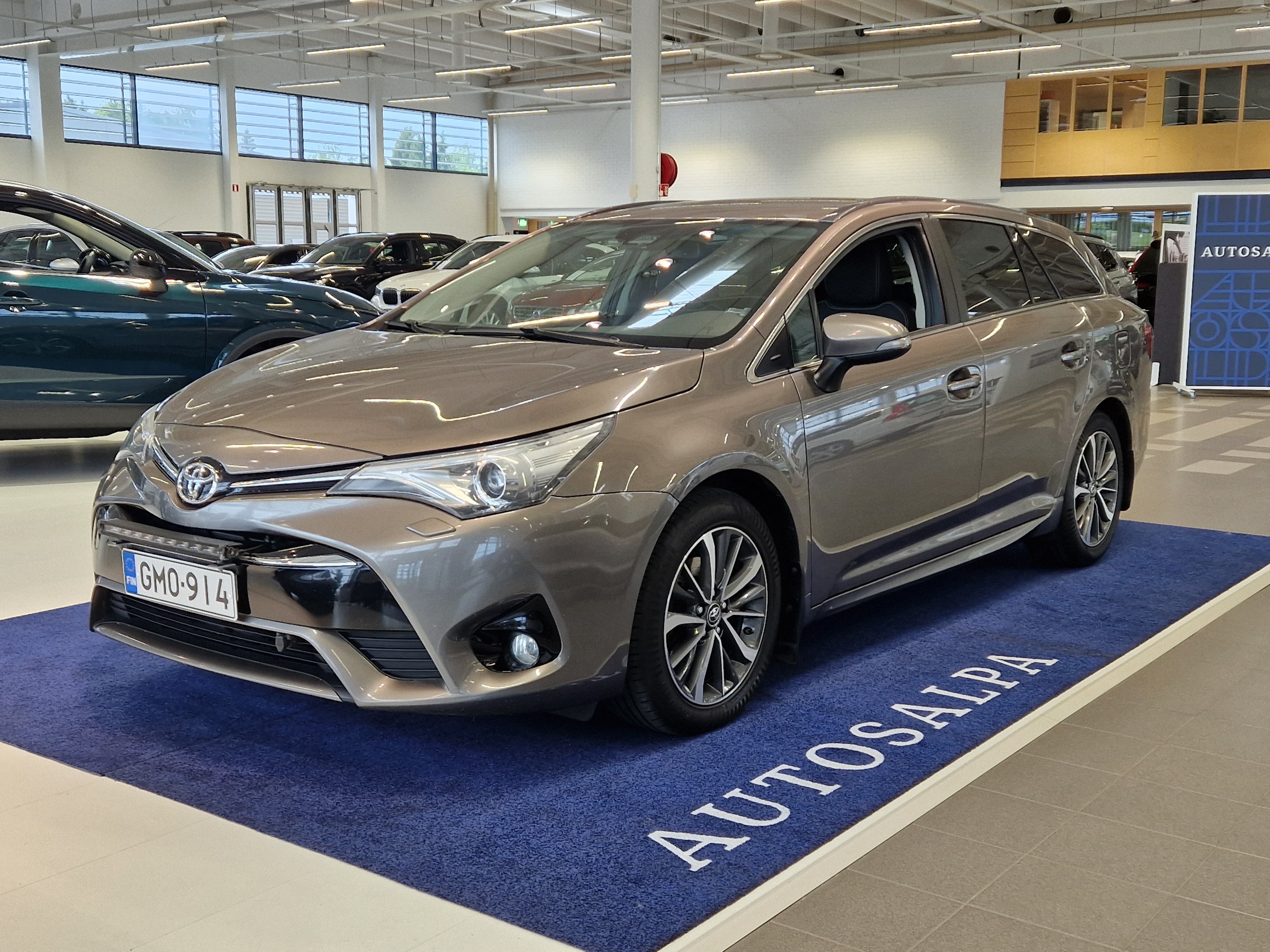 TOYOTA Avensis 2017