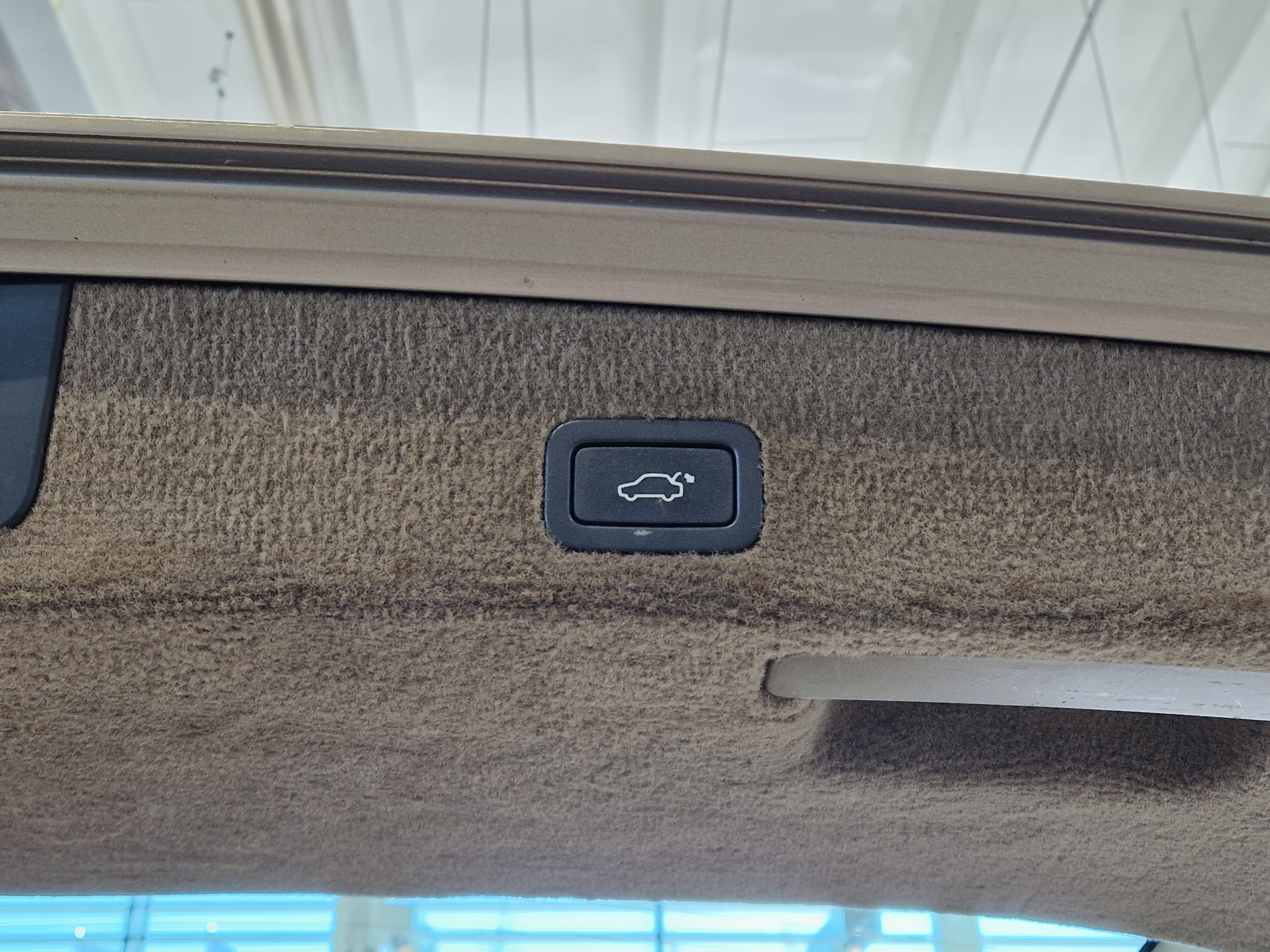 VOLVO XC70 2011