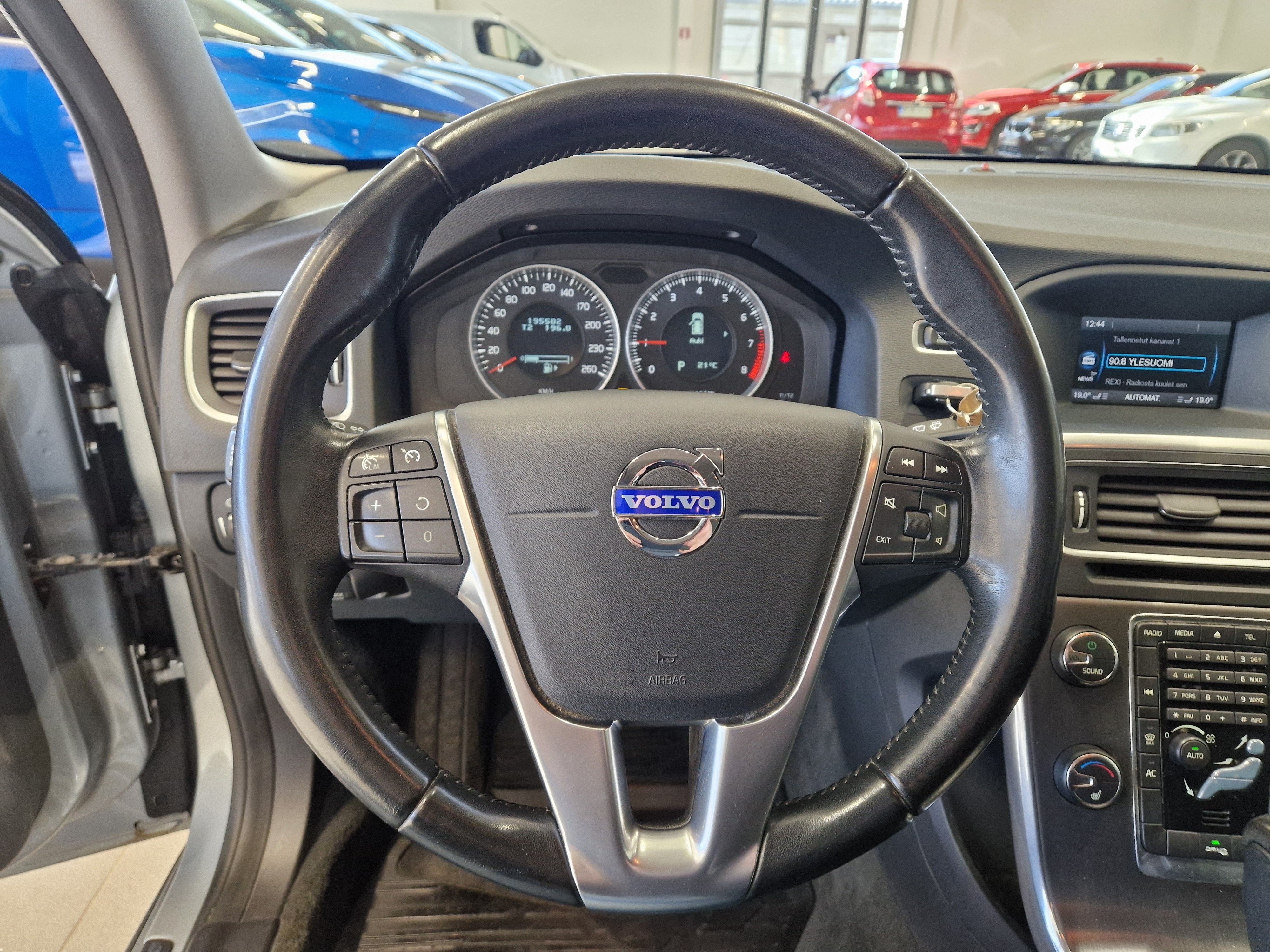 VOLVO V60 2011