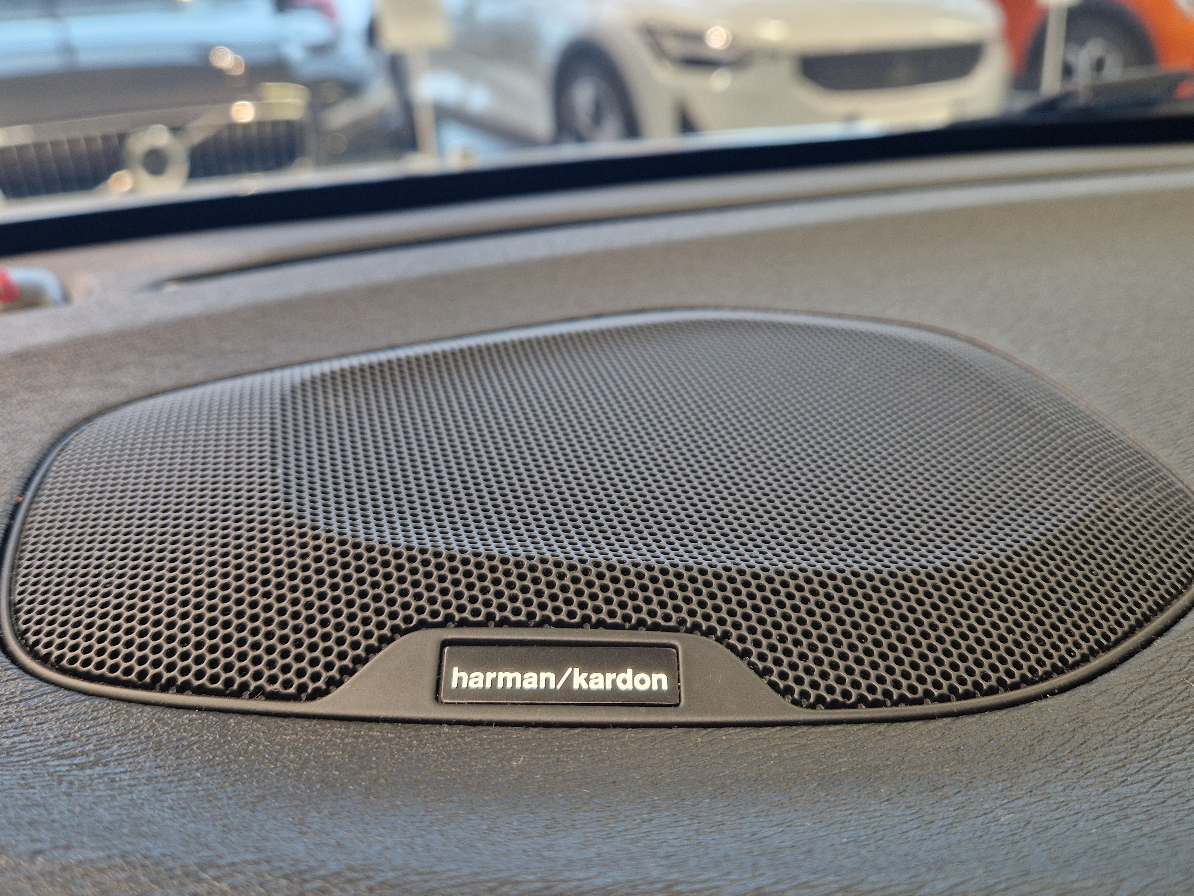 VOLVO V40 Cross Country 2016