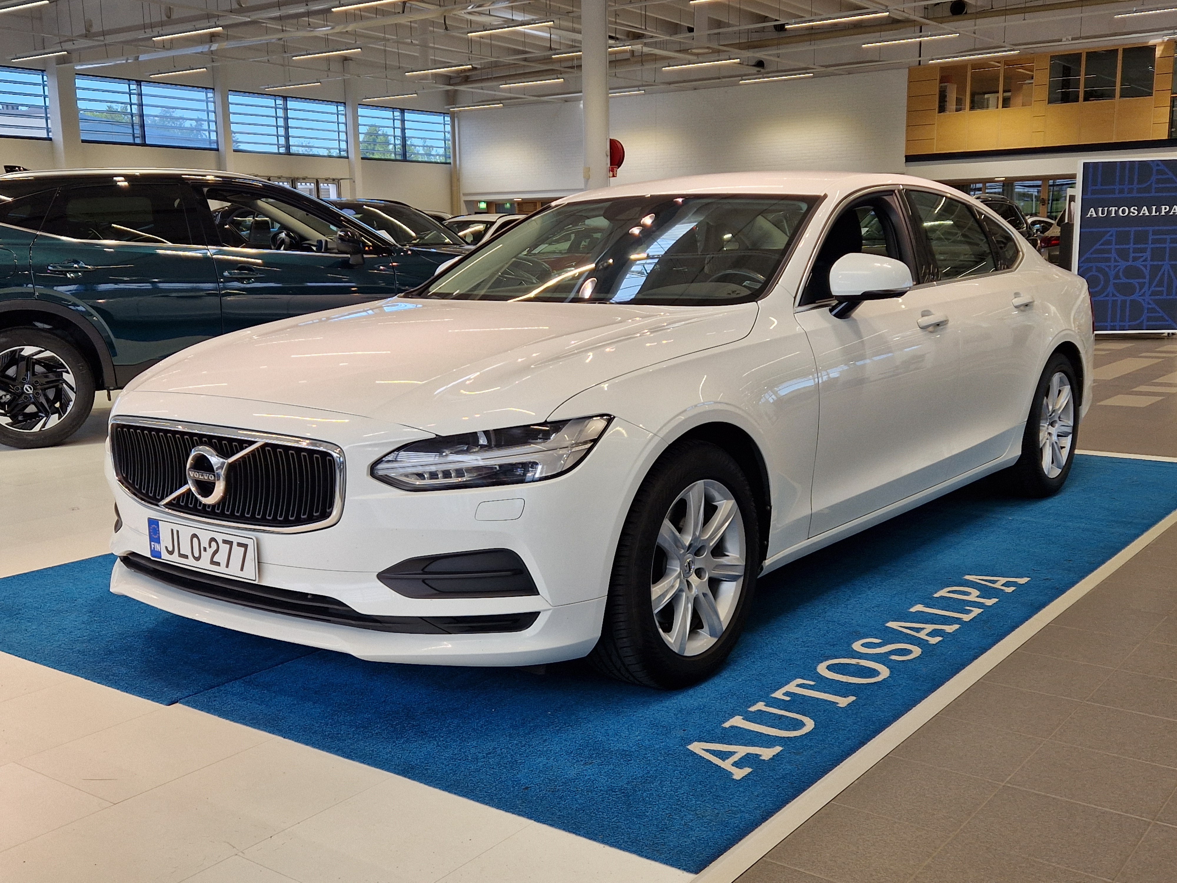 VOLVO S90 2017