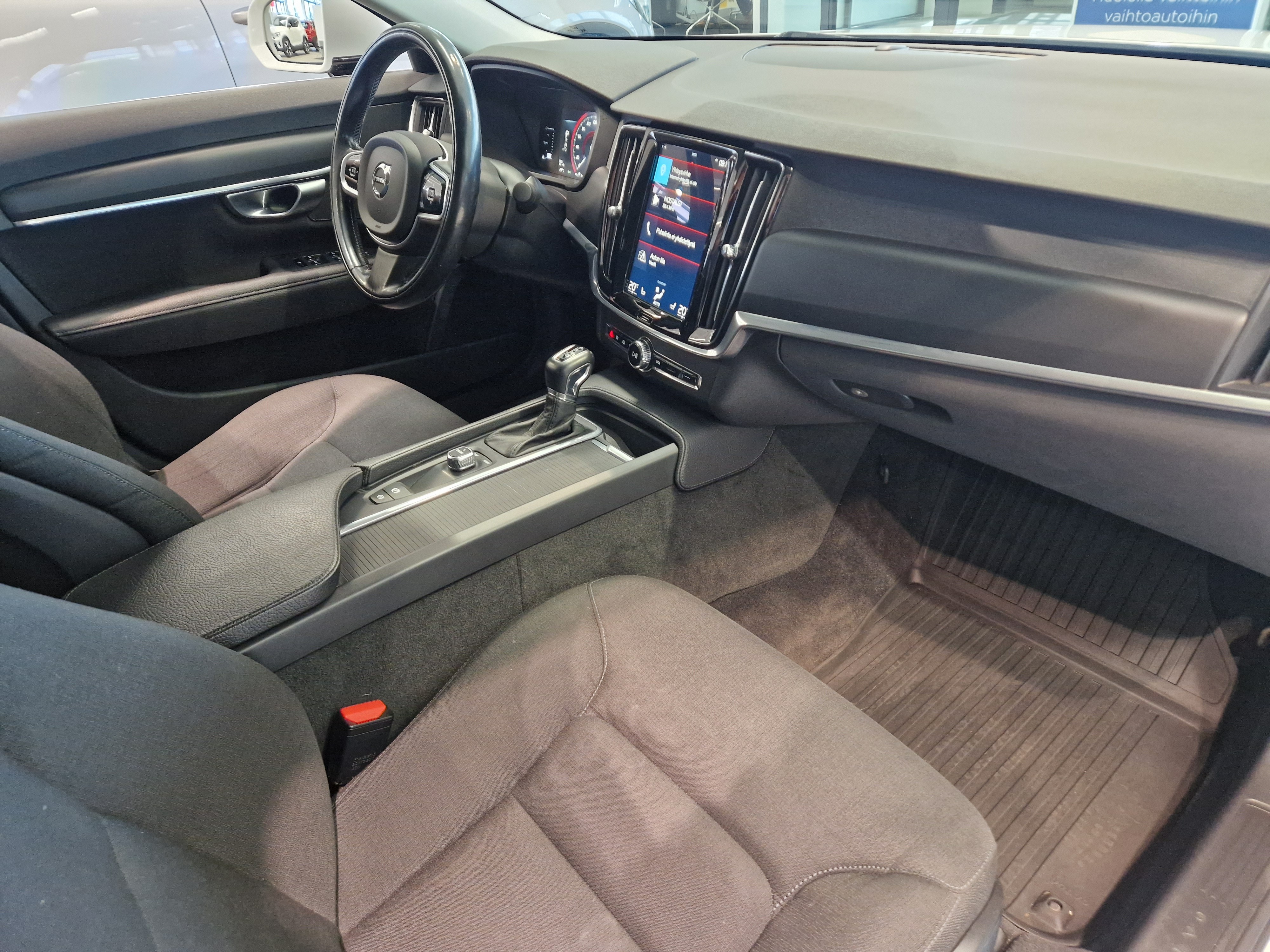 VOLVO S90 2017