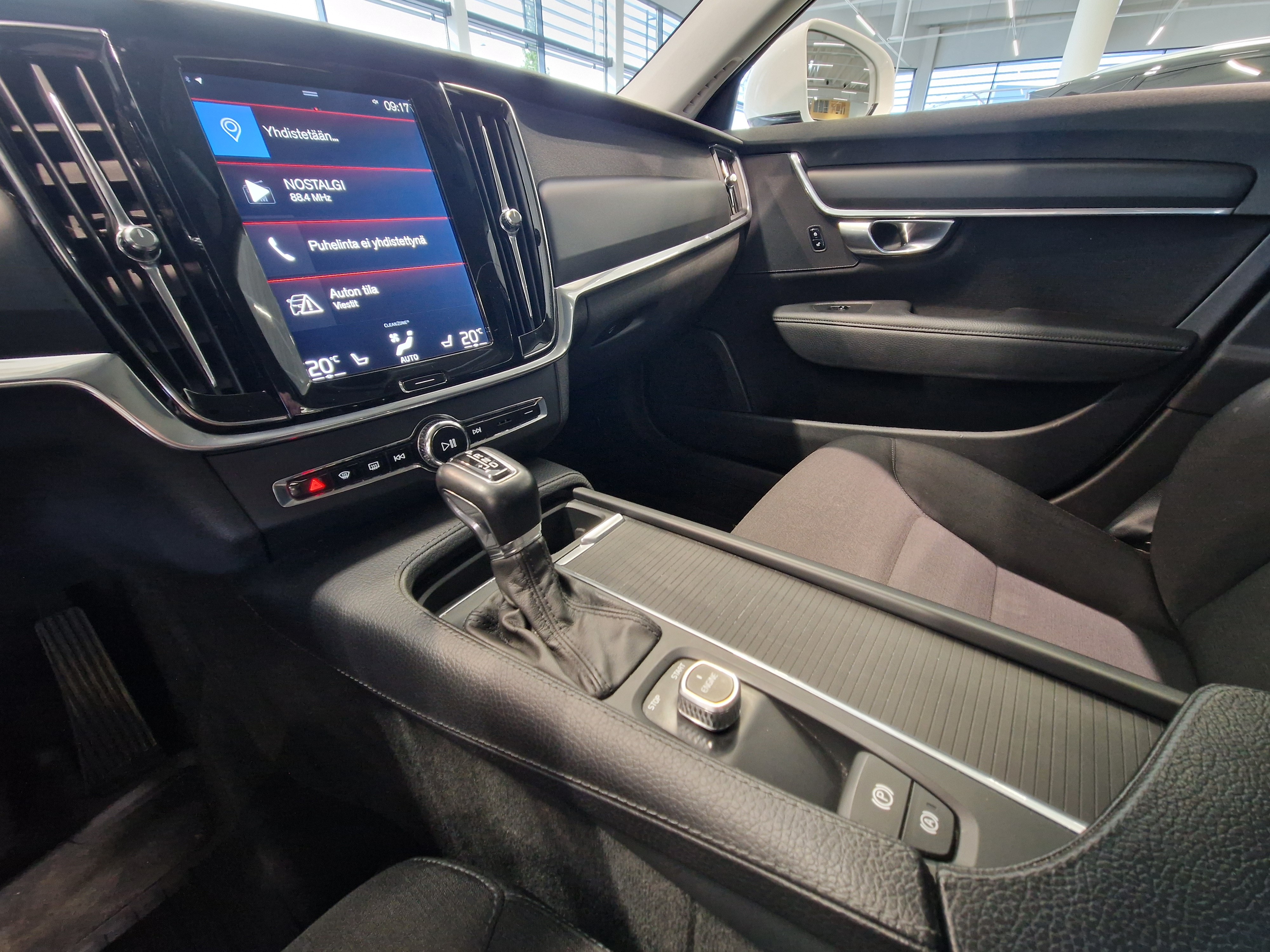 VOLVO S90 2017
