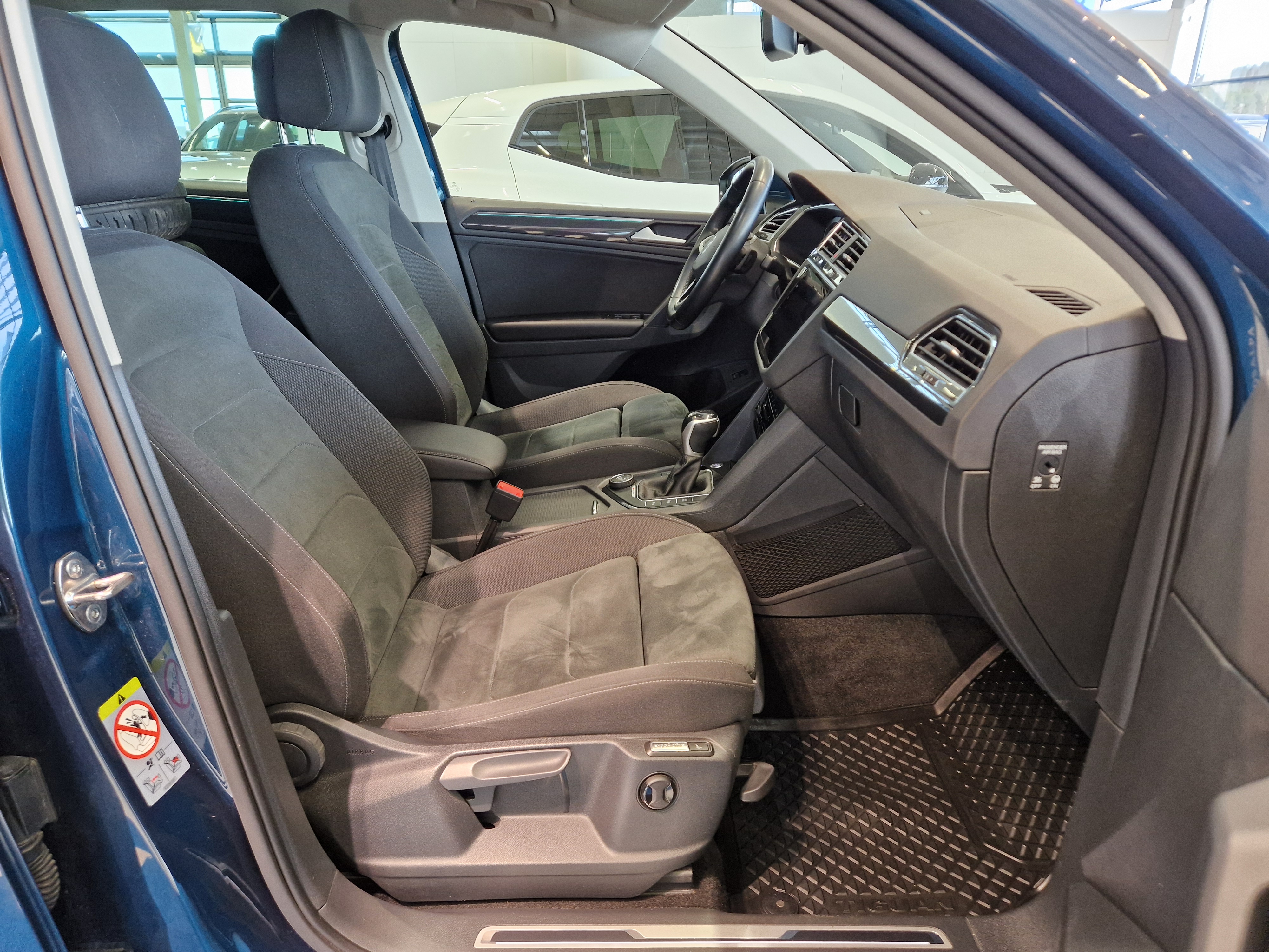 VOLKSWAGEN Tiguan 2021