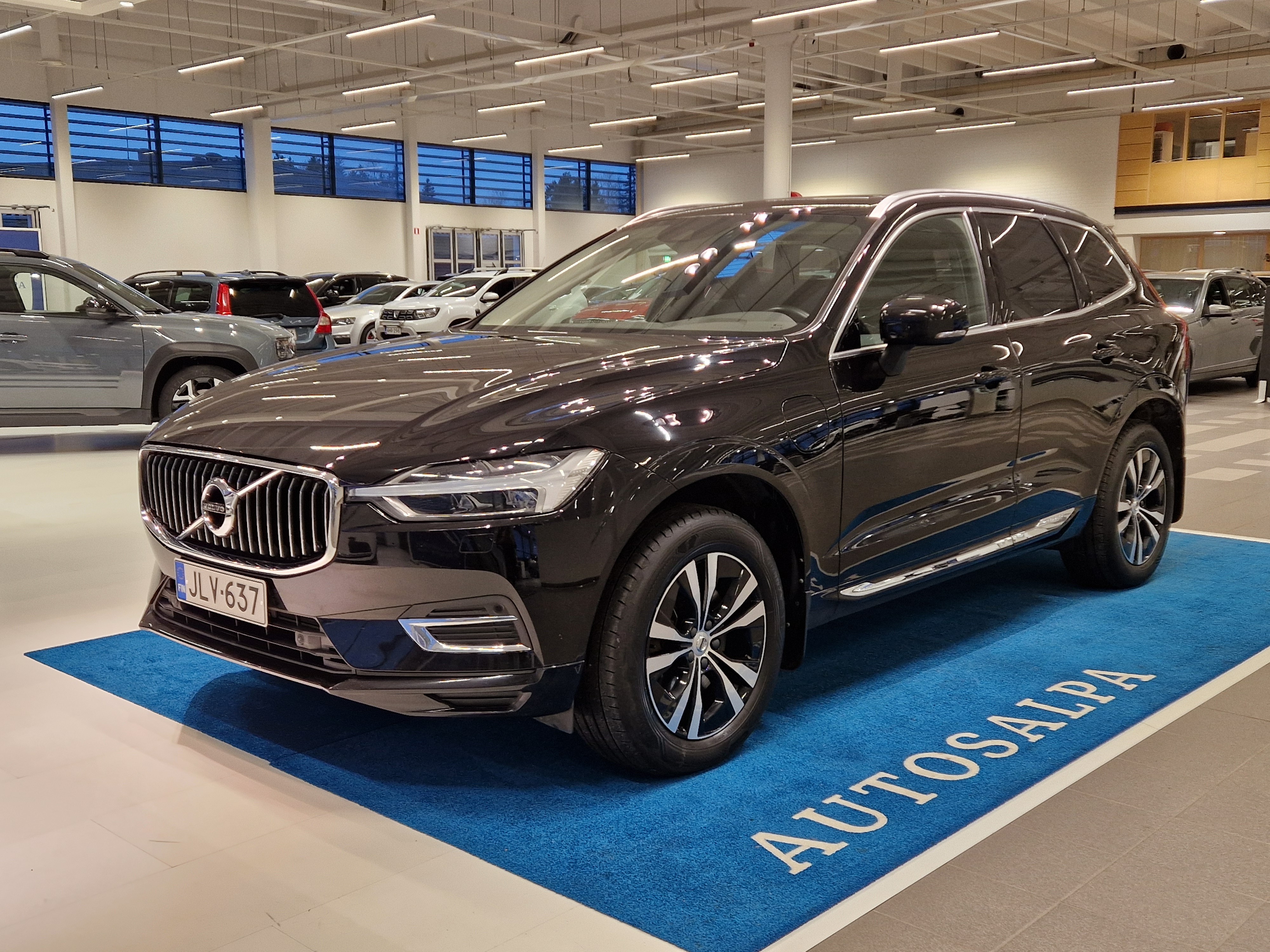 VOLVO XC60 2021