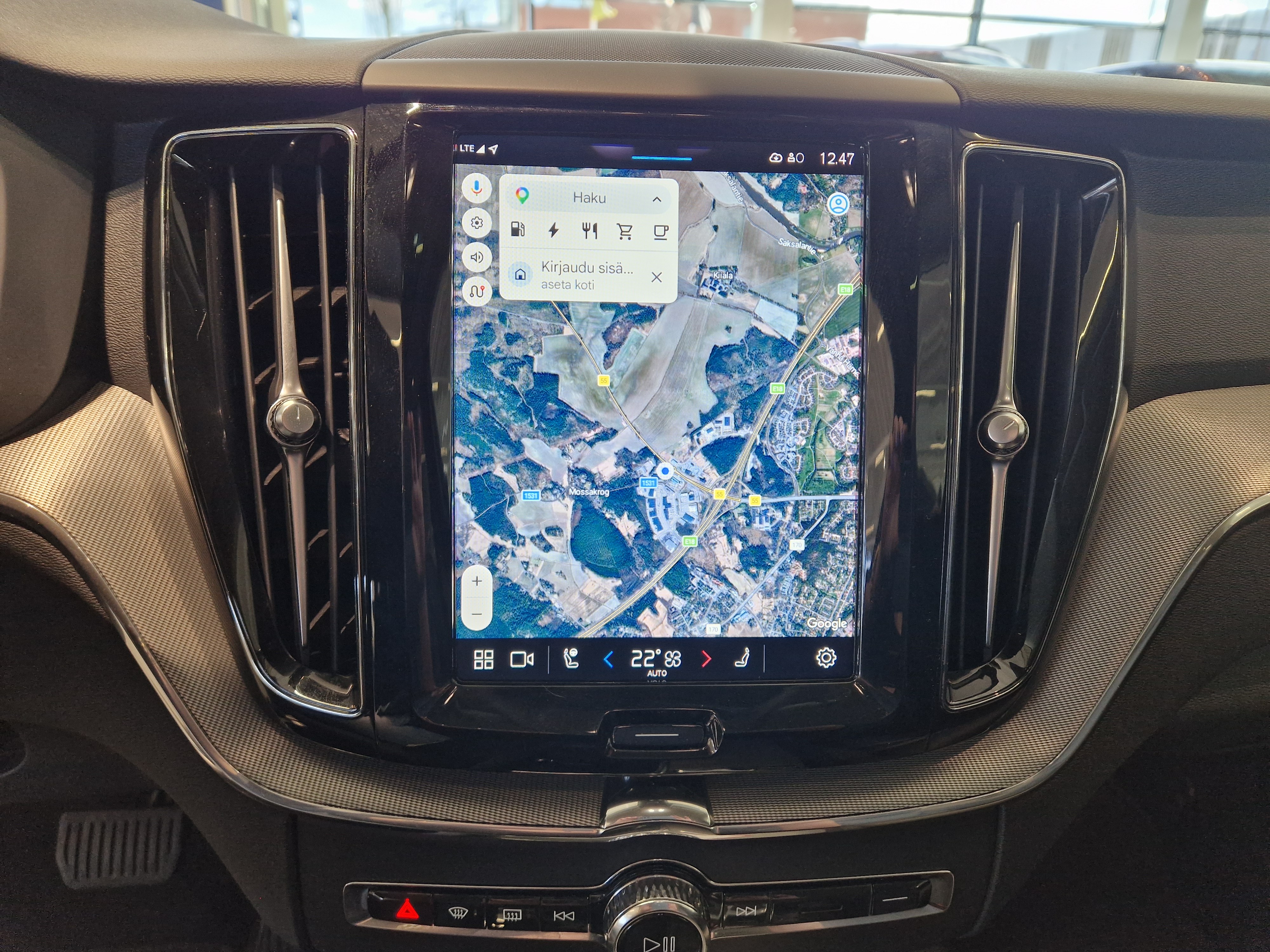 VOLVO XC60 2023