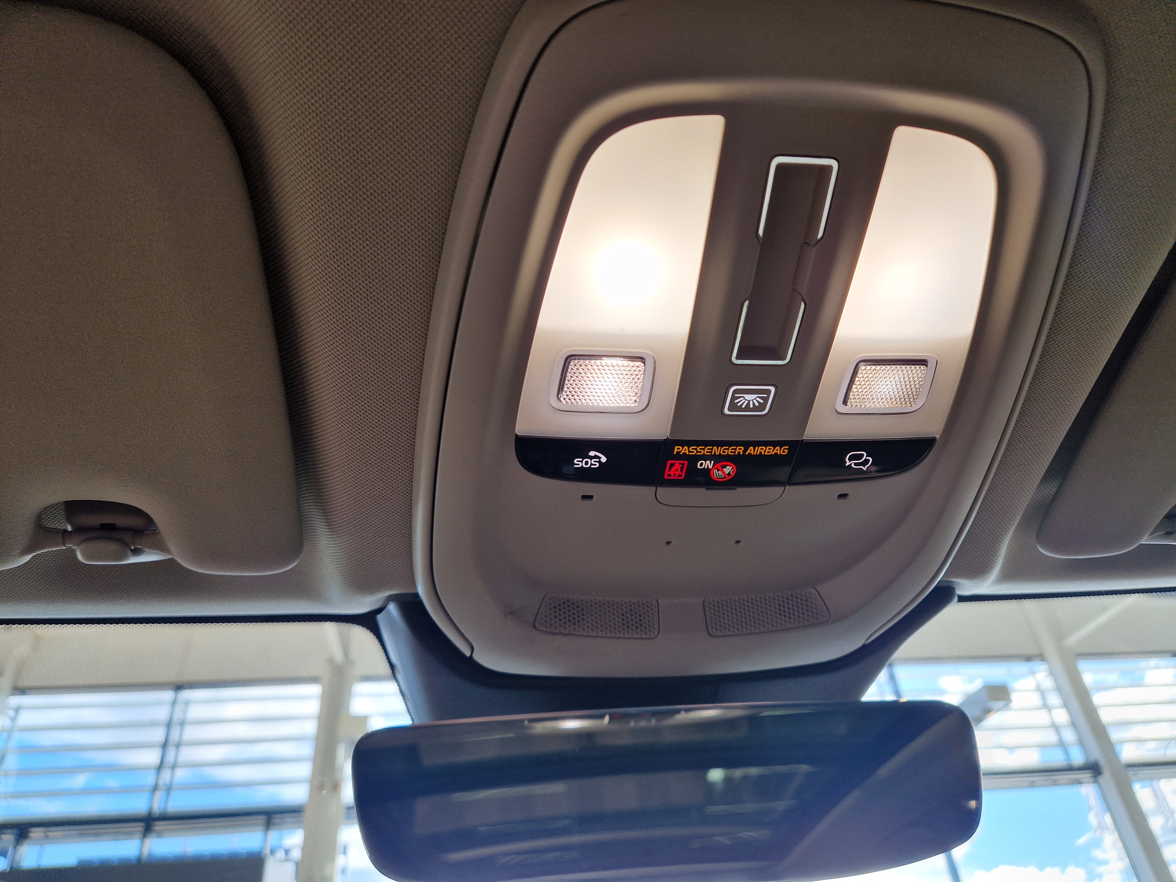 VOLVO XC60 2023