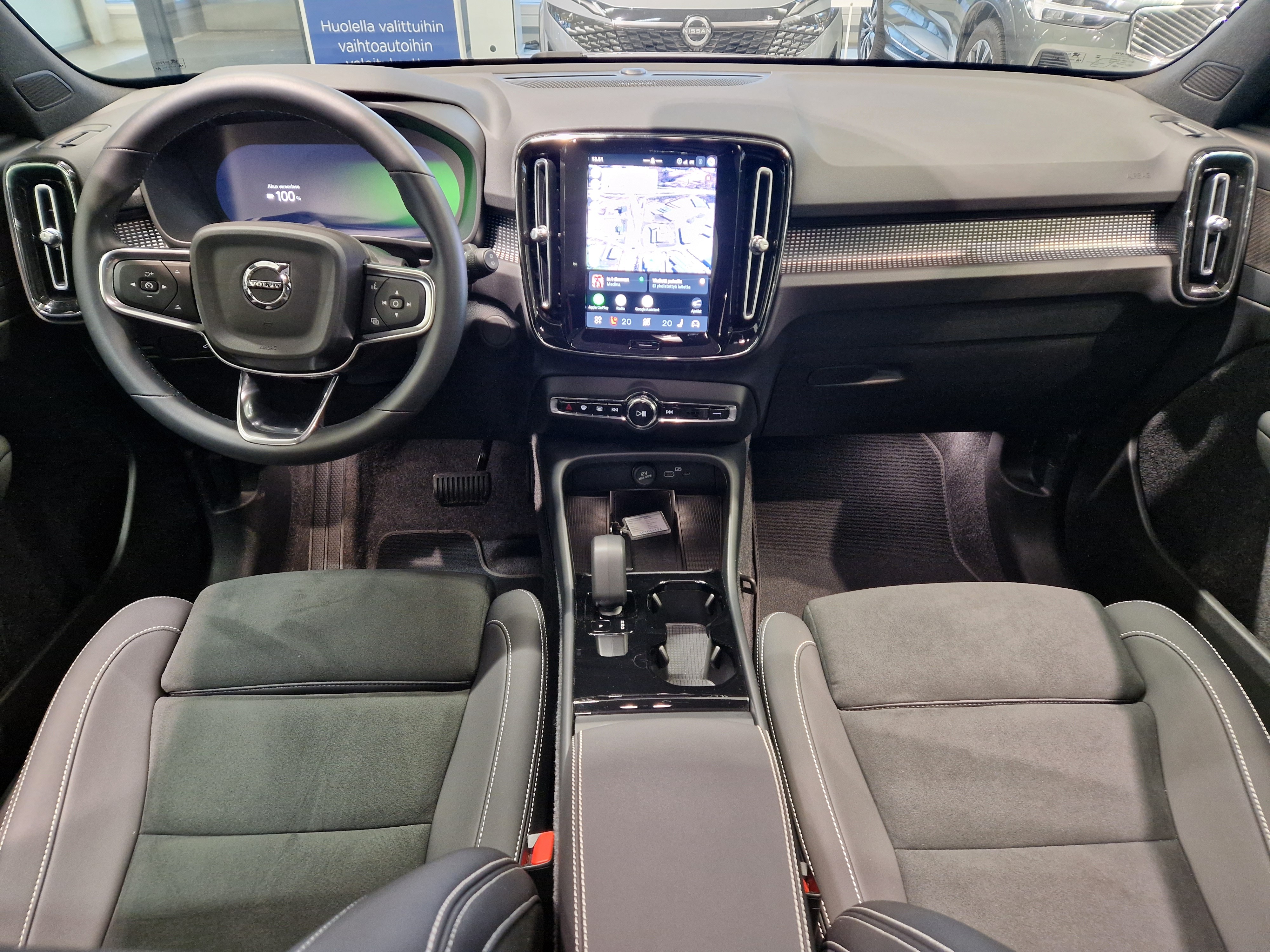 VOLVO EX40 2027