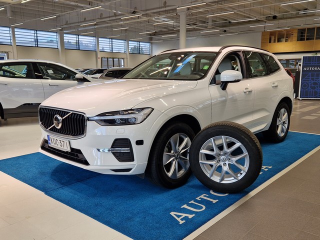 VOLVO XC60 2022