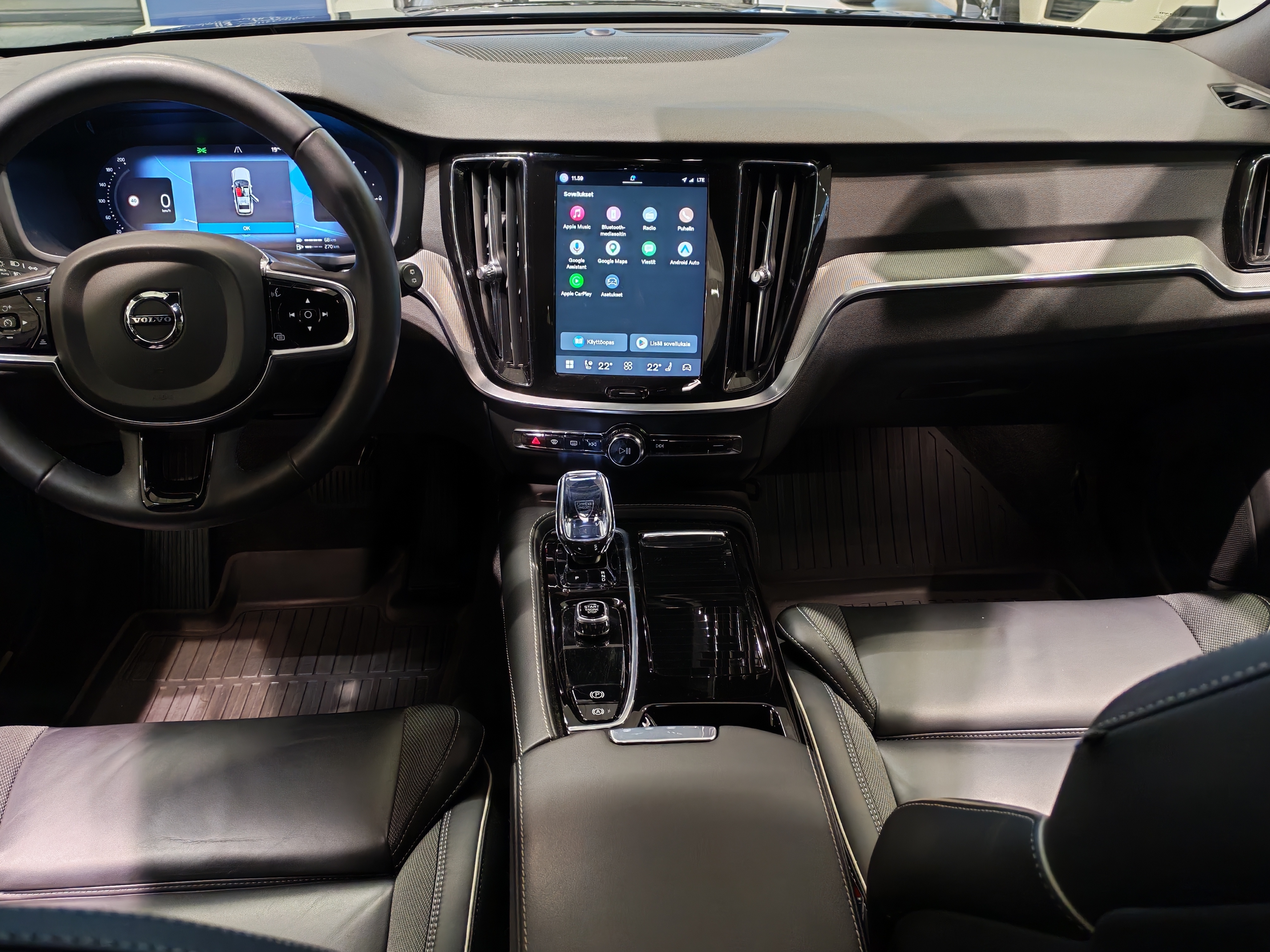 VOLVO V60 2024