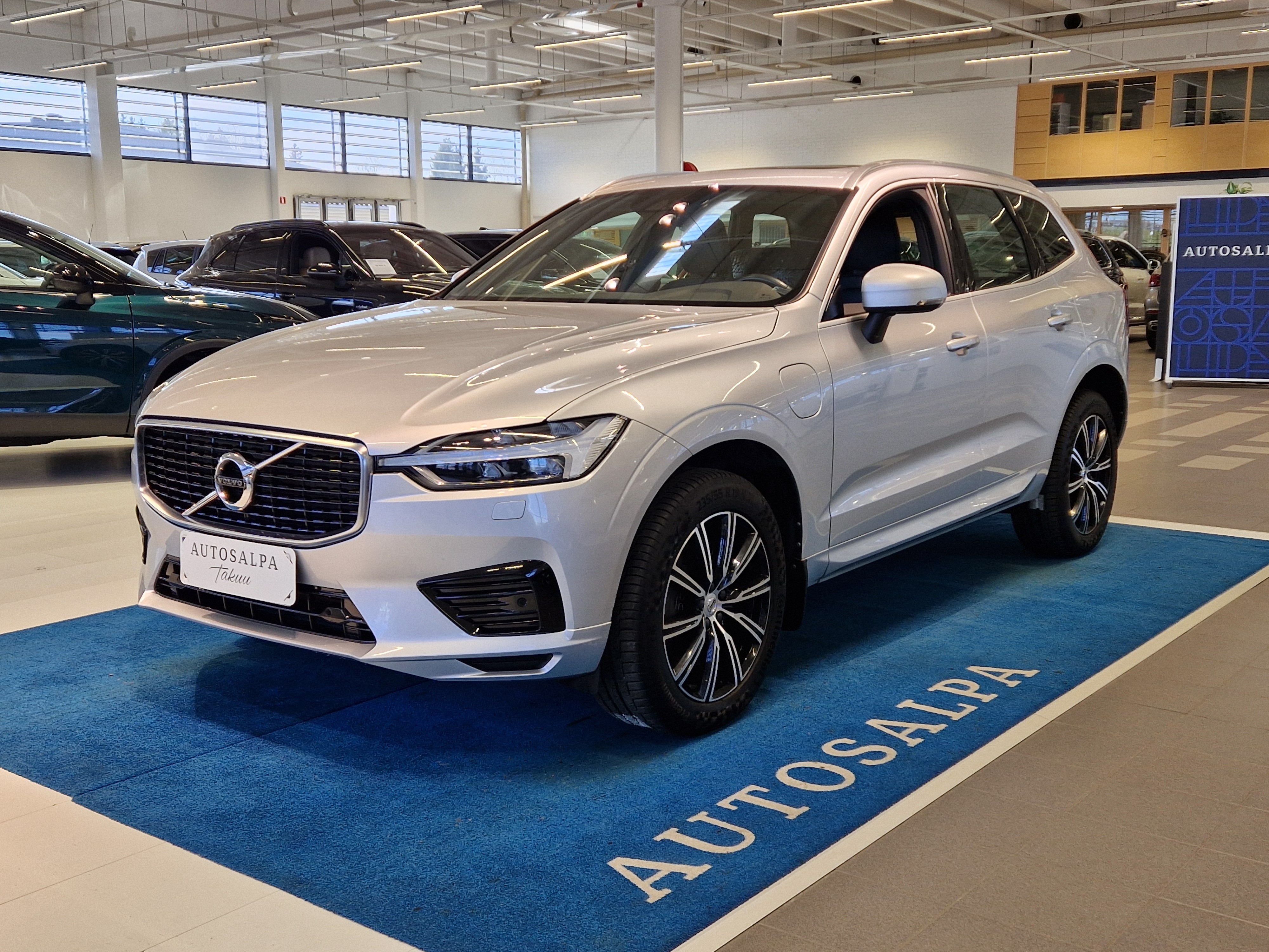 VOLVO XC60 2018