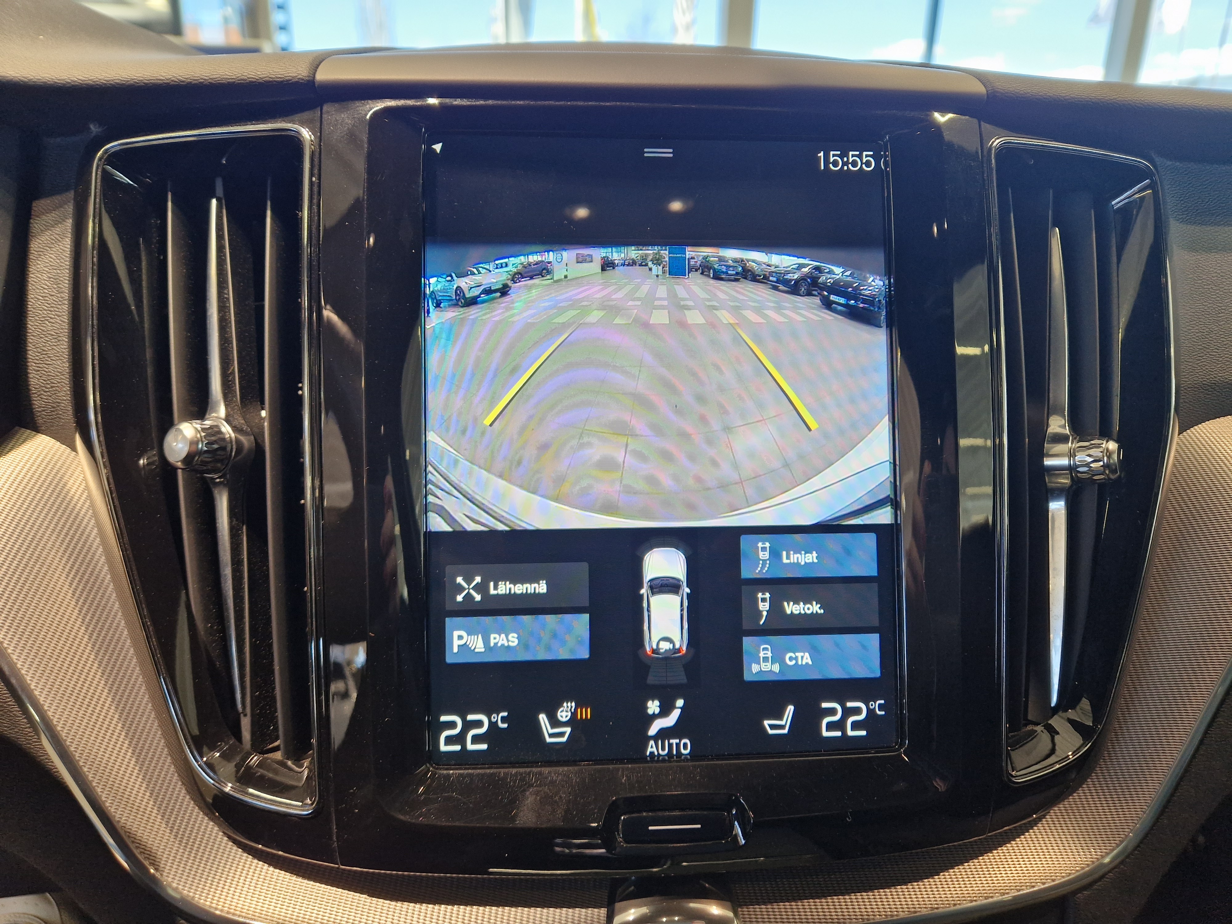 VOLVO XC60 2018