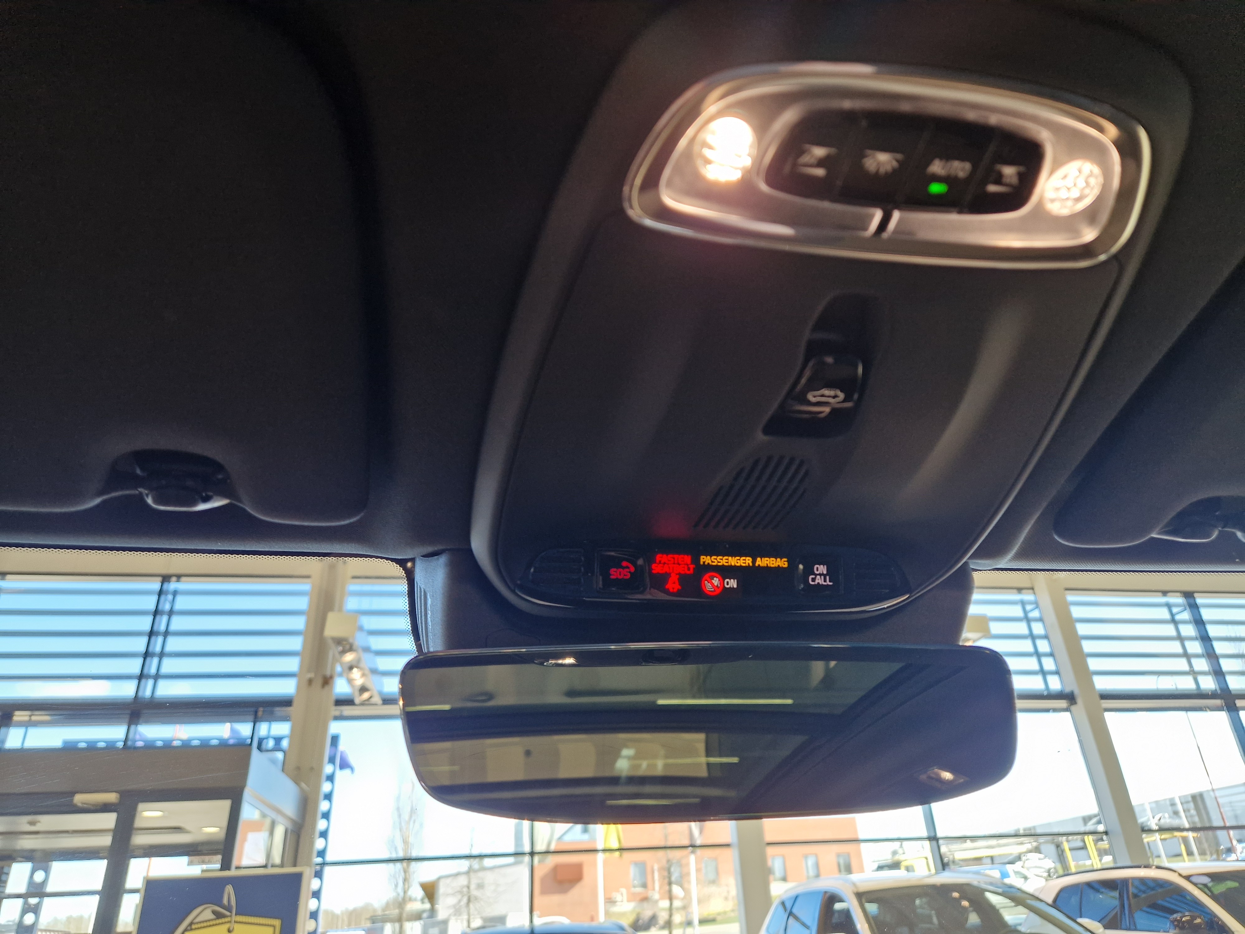 VOLVO XC60 2018