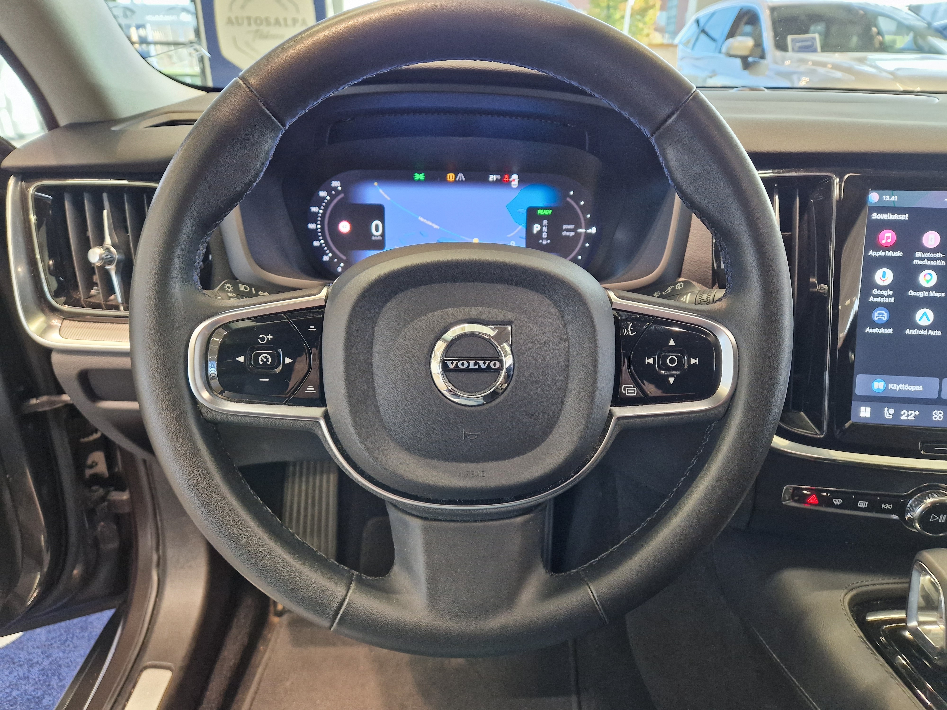 VOLVO V60 2024
