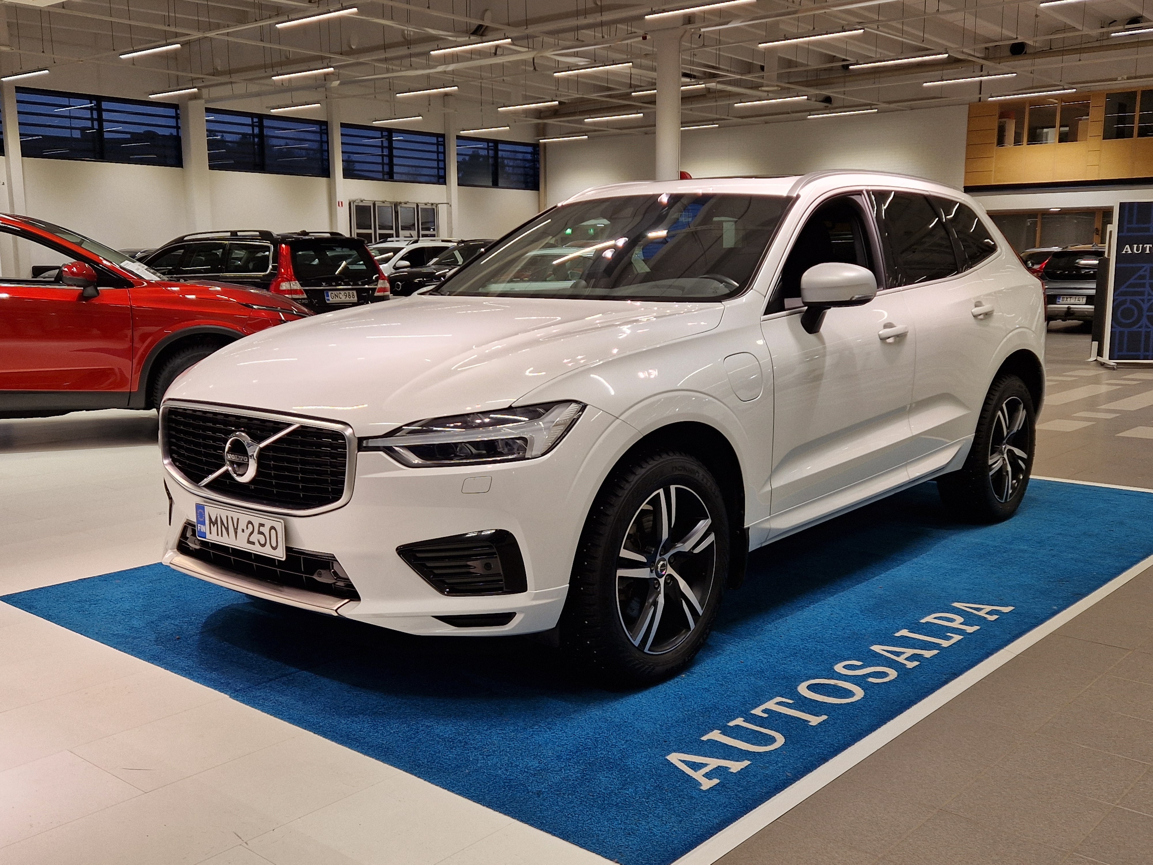 VOLVO XC60 2019