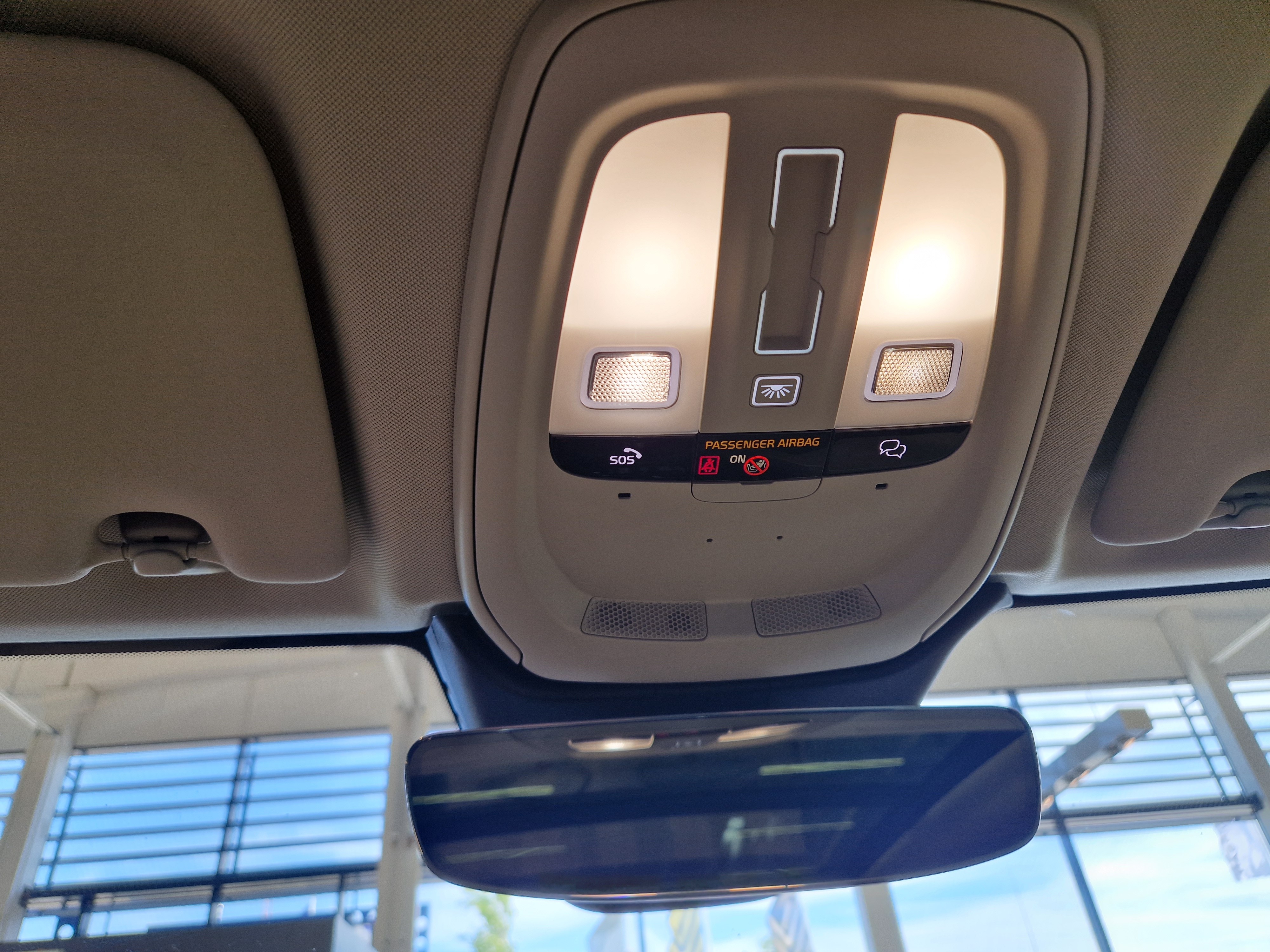 VOLVO XC60 2023