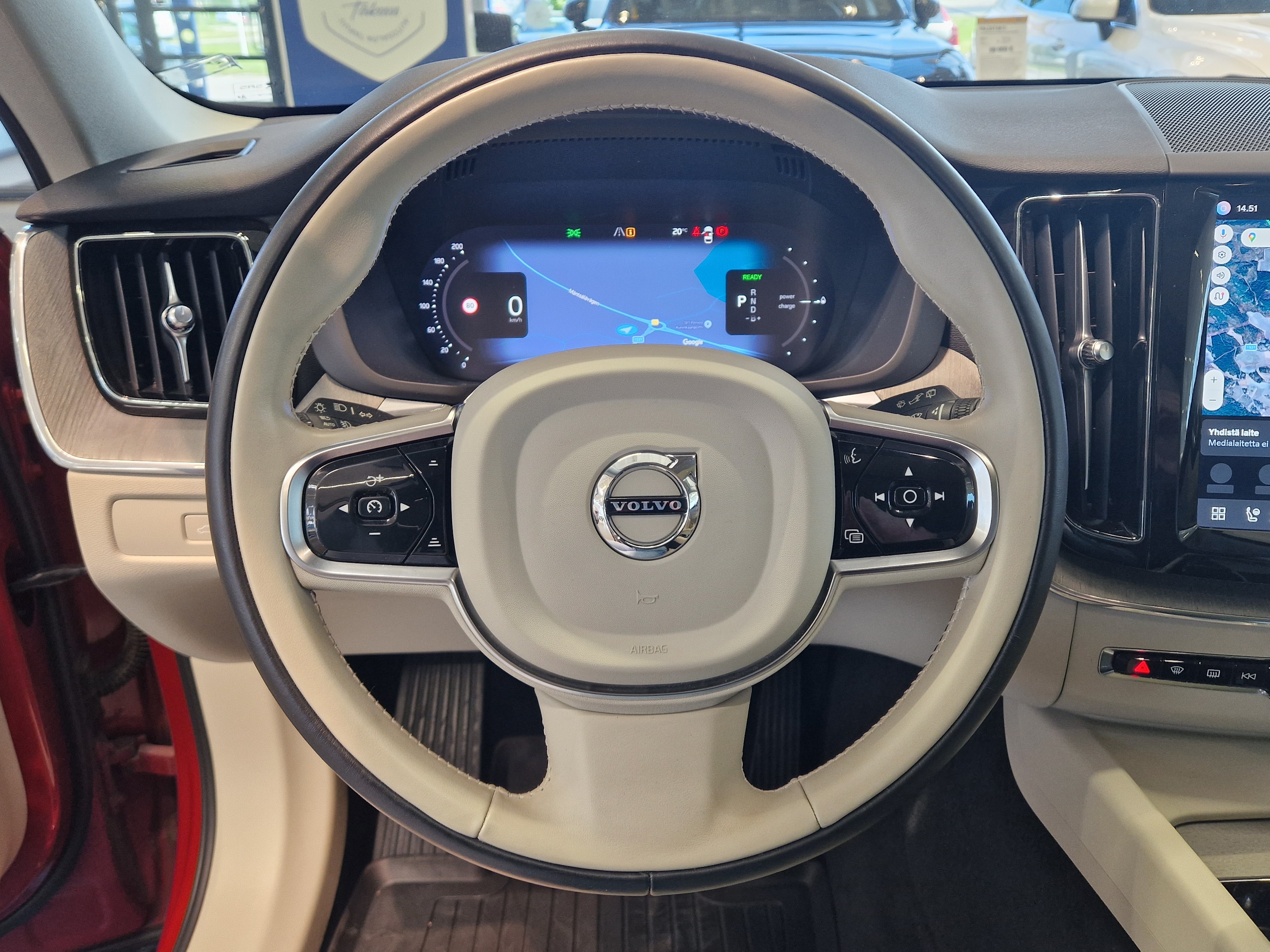 VOLVO XC60 2023